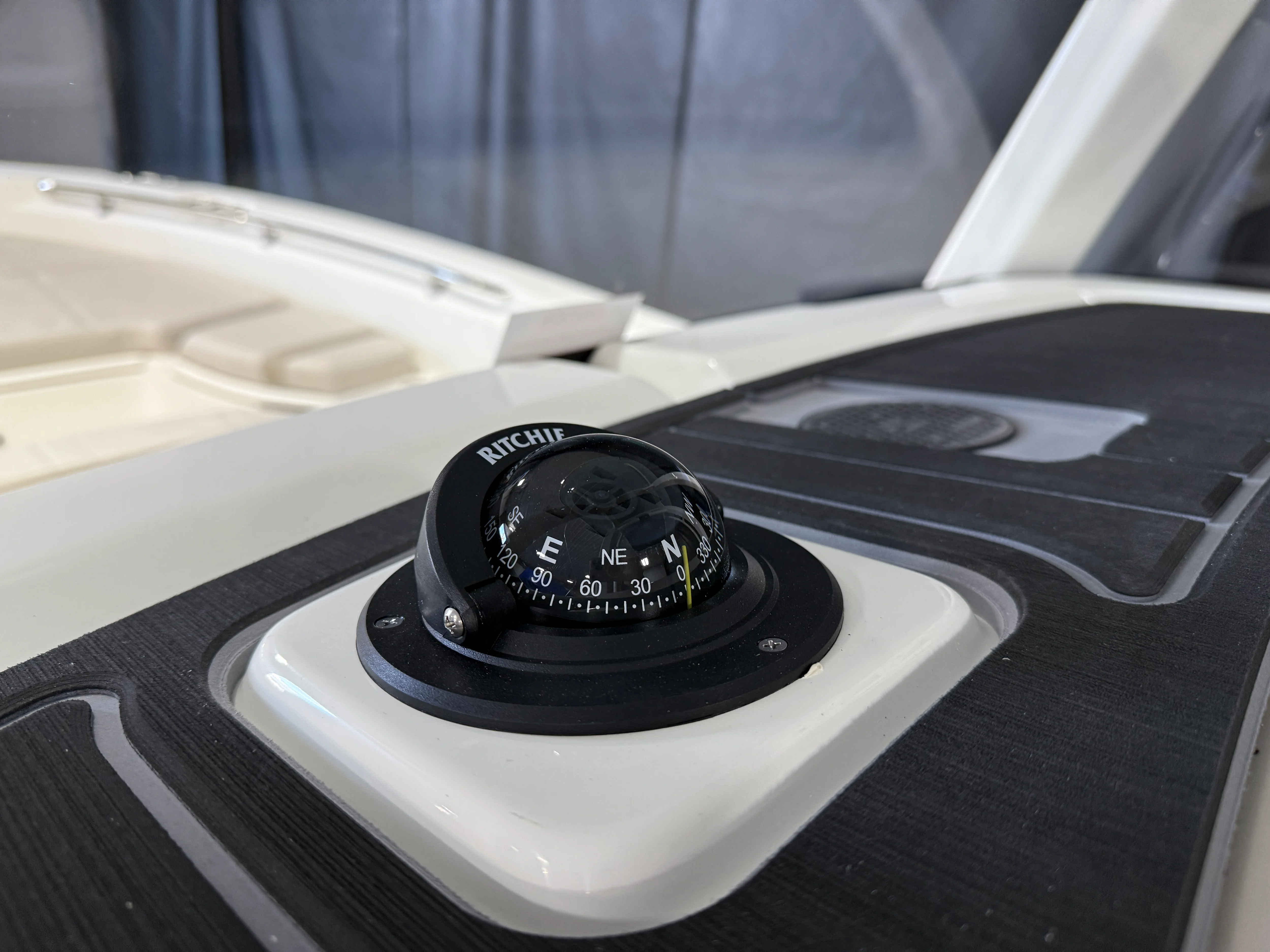 2026 Boston Whaler 250 Dauntless Image Thumbnail #64