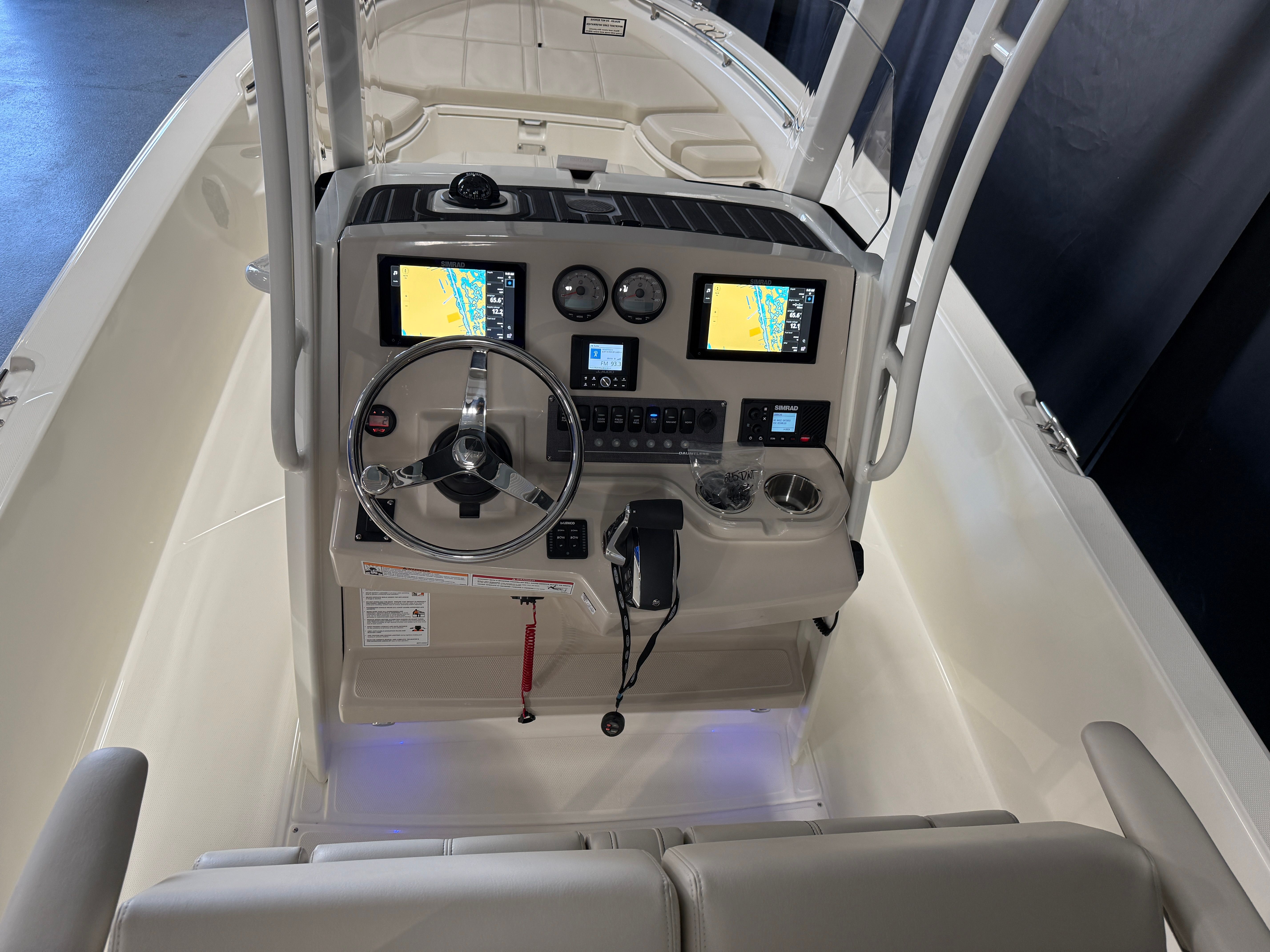 2026 Boston Whaler 250 Dauntless Image Thumbnail #48