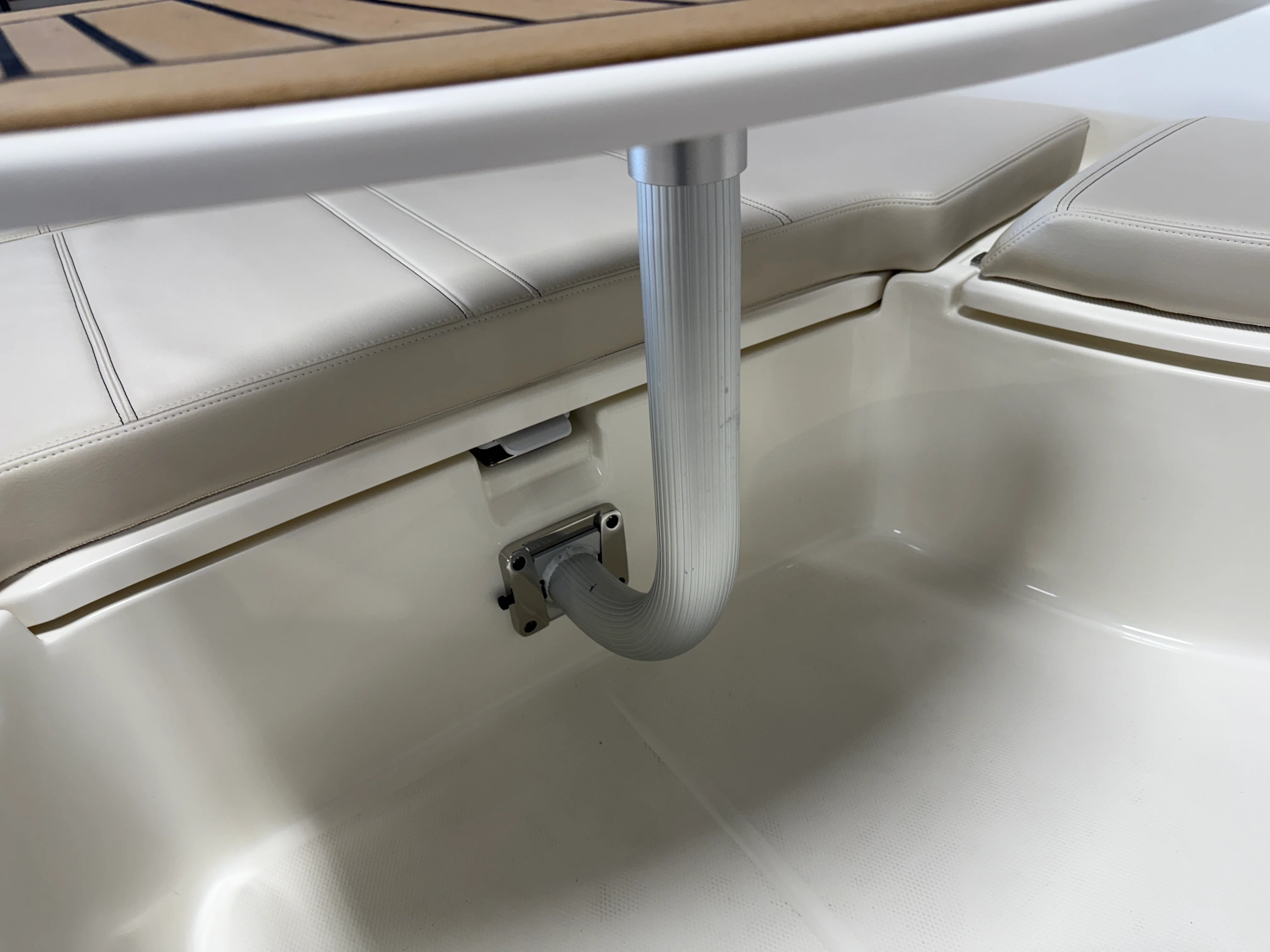 2026 Boston Whaler 250 Dauntless Image Thumbnail #93