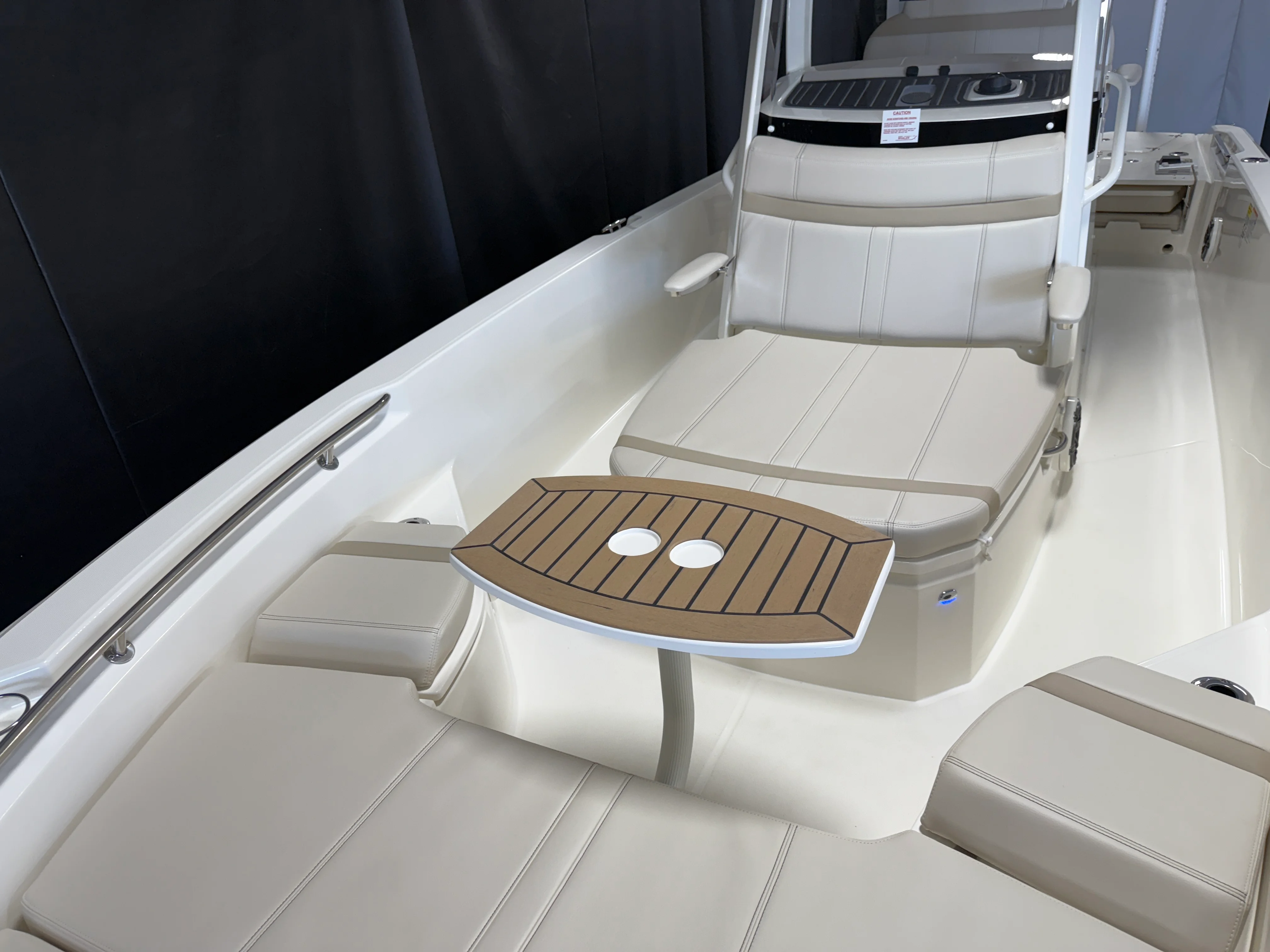 2026 Boston Whaler 250 Dauntless Image Thumbnail #91