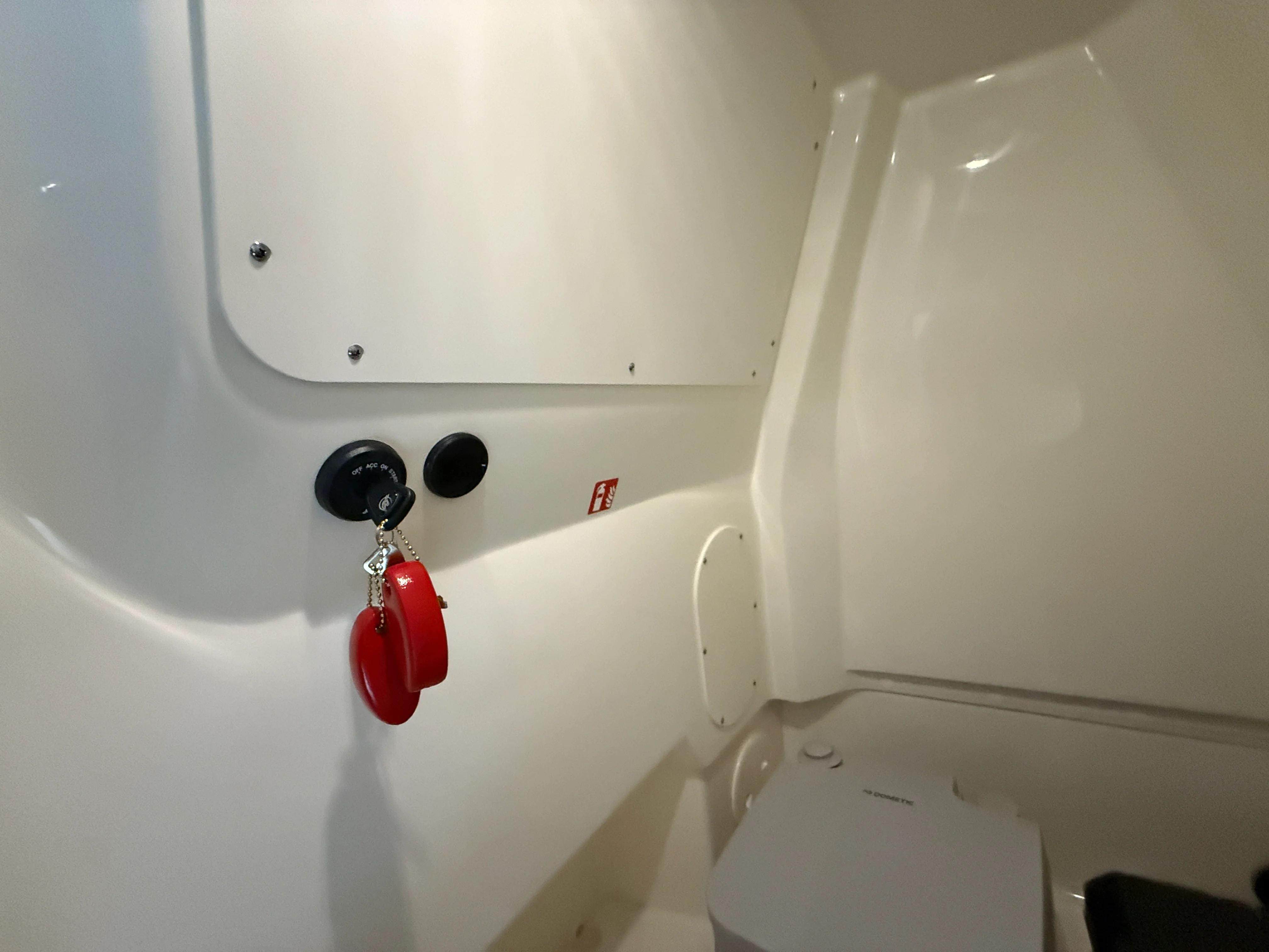 2026 Boston Whaler 250 Dauntless Image Thumbnail #75