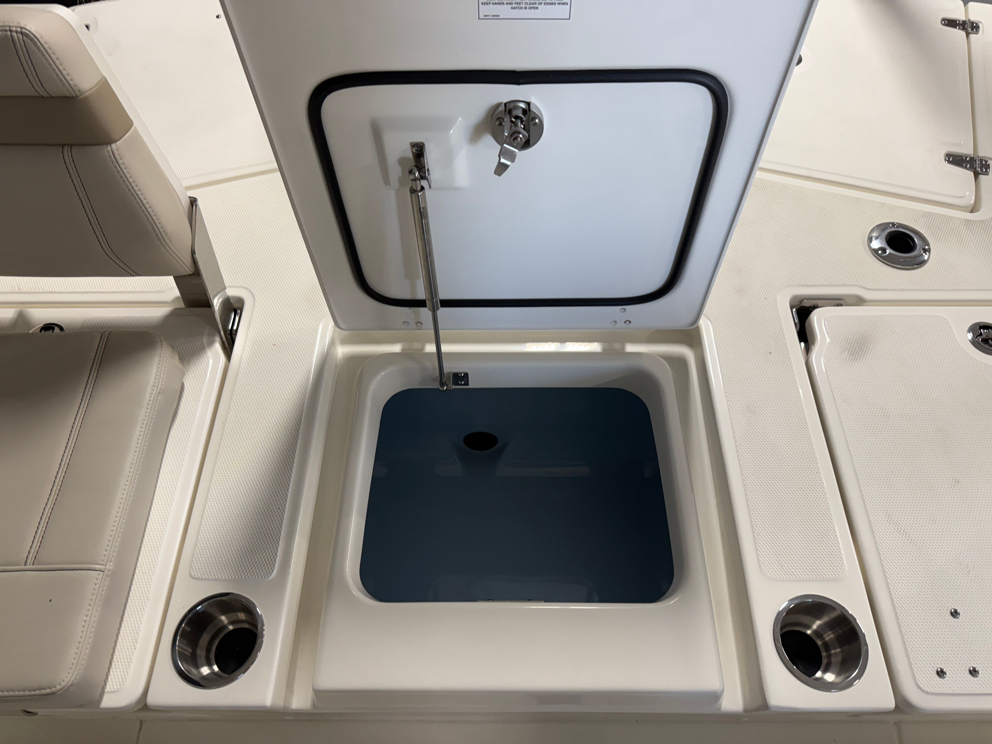 2026 Boston Whaler 250 Dauntless Image Thumbnail #31