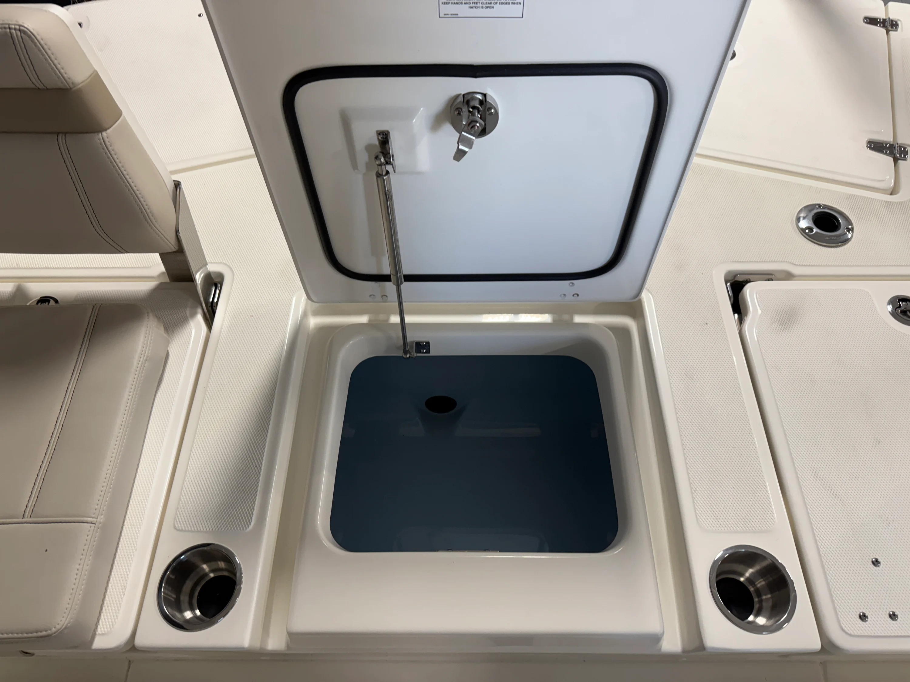 2026 Boston Whaler 250 Dauntless Image Thumbnail #31