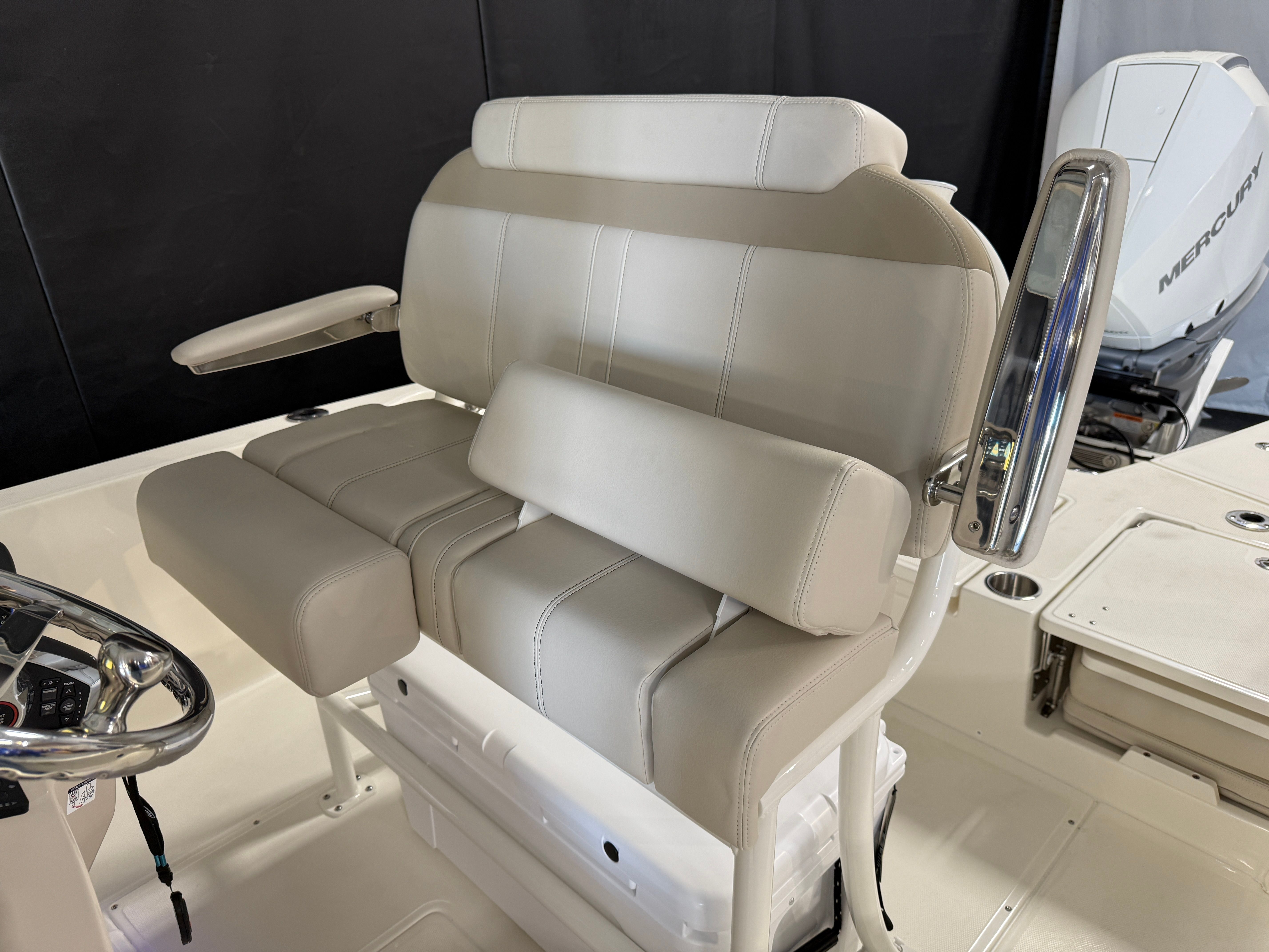 2026 Boston Whaler 250 Dauntless Image Thumbnail #46