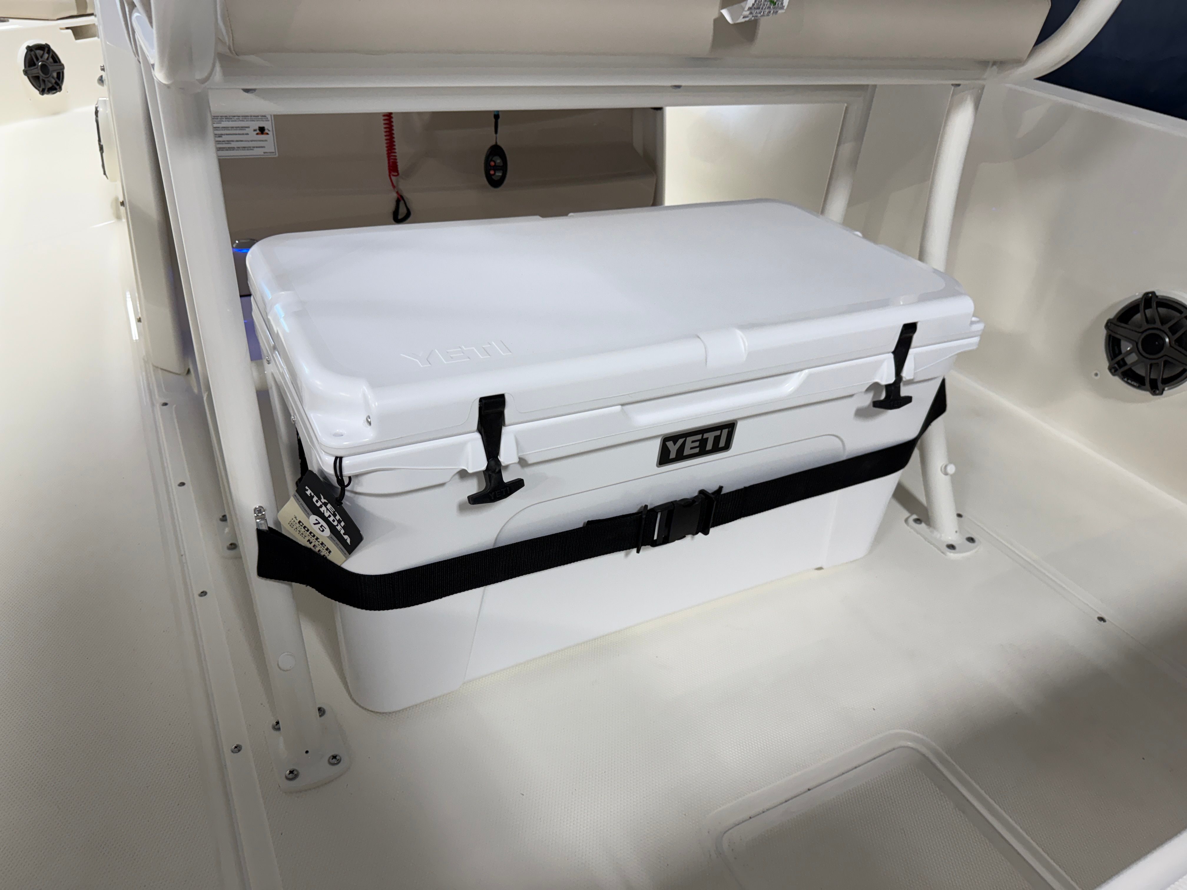 2026 Boston Whaler 250 Dauntless Image Thumbnail #42