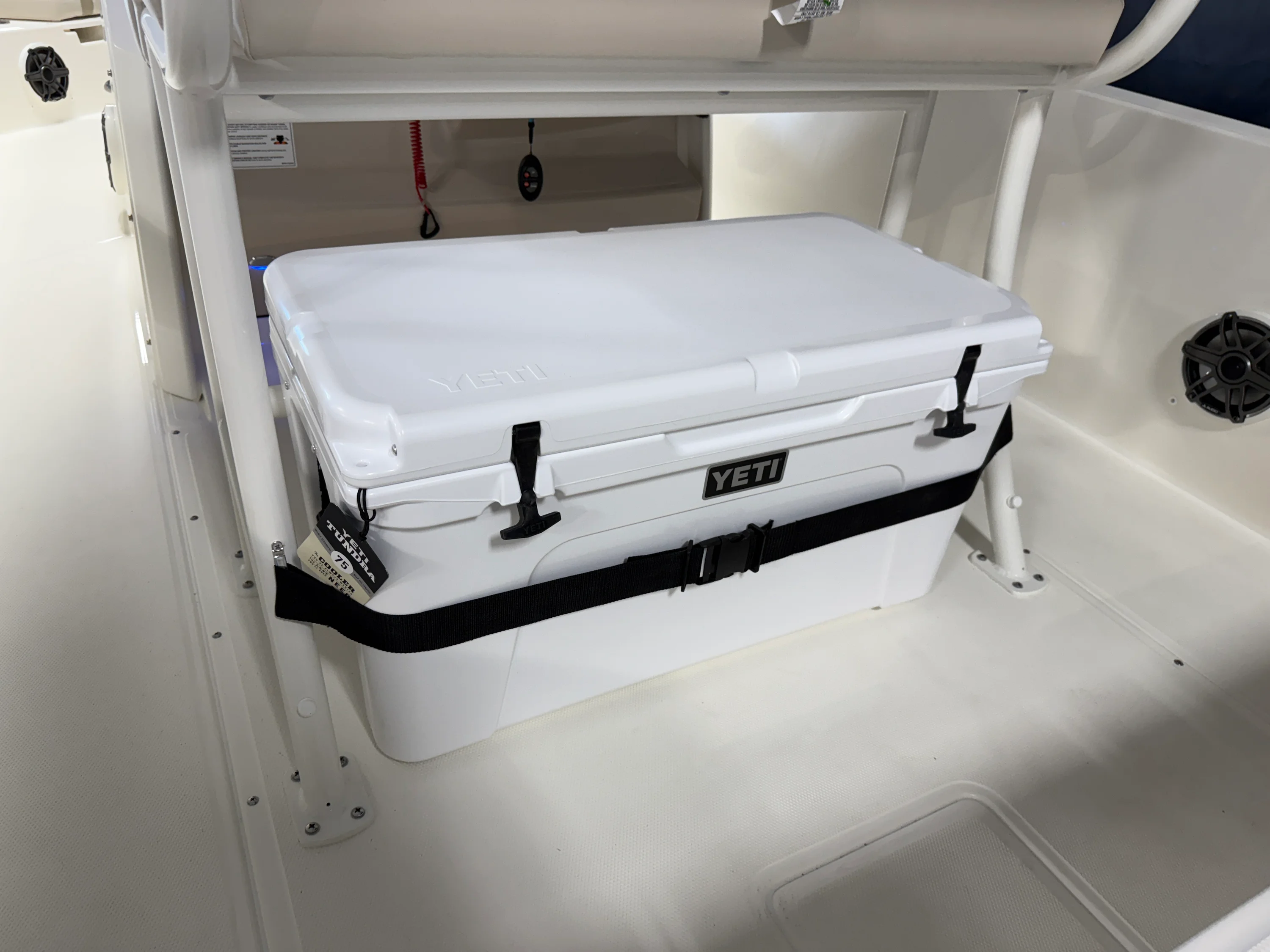 2026 Boston Whaler 250 Dauntless Image Thumbnail #42