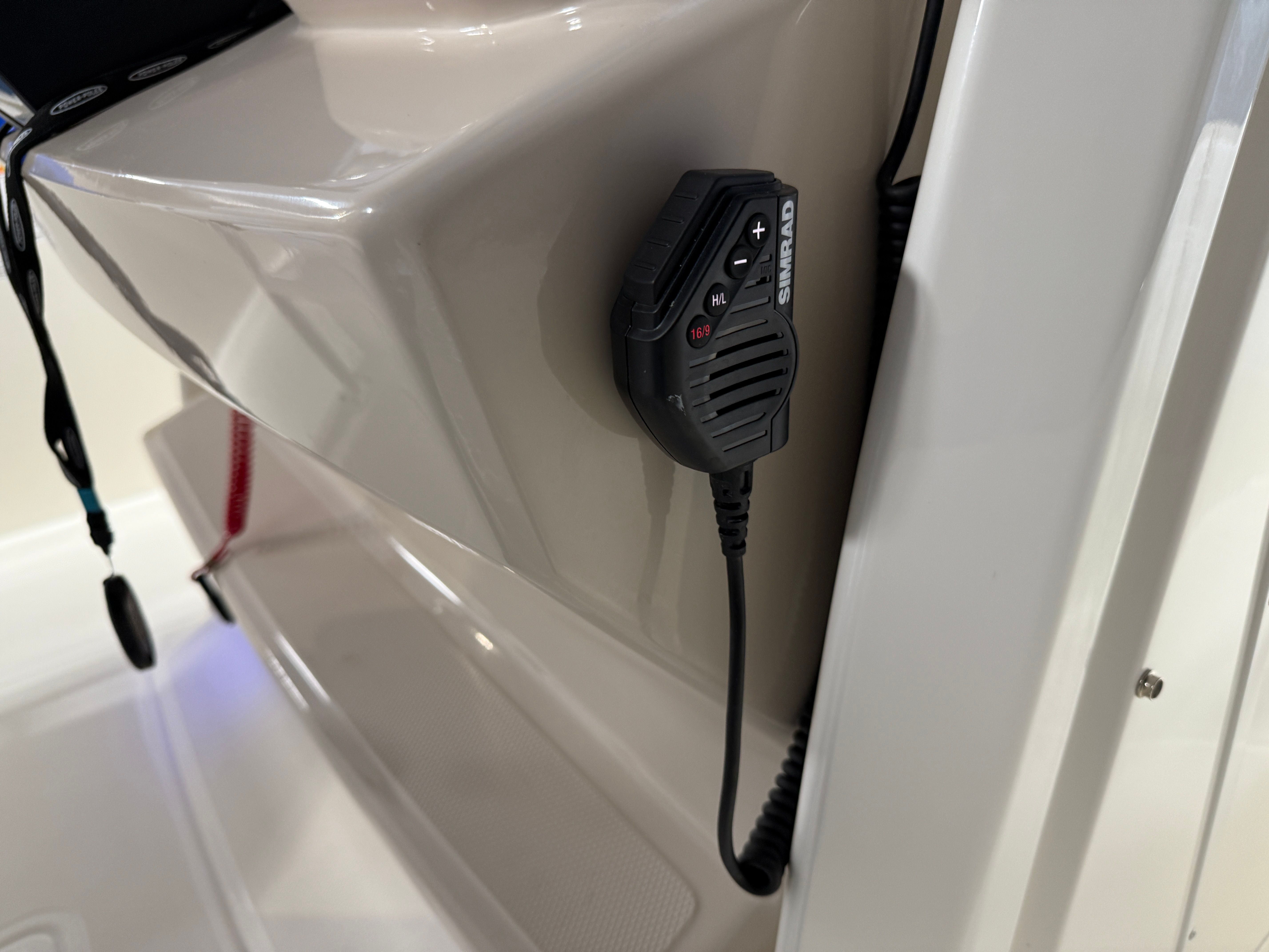 2026 Boston Whaler 250 Dauntless Image Thumbnail #60