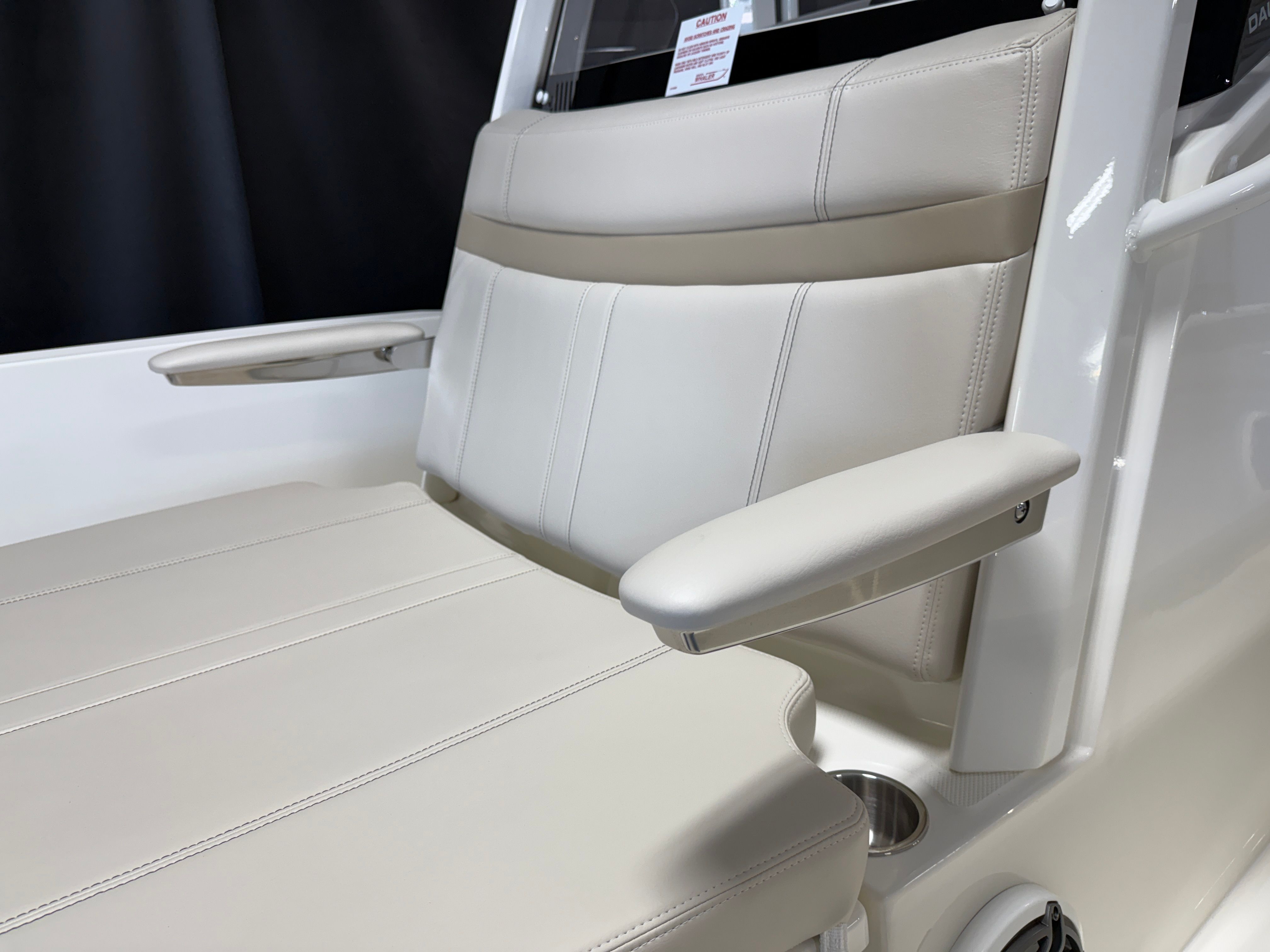 2026 Boston Whaler 250 Dauntless Image Thumbnail #83