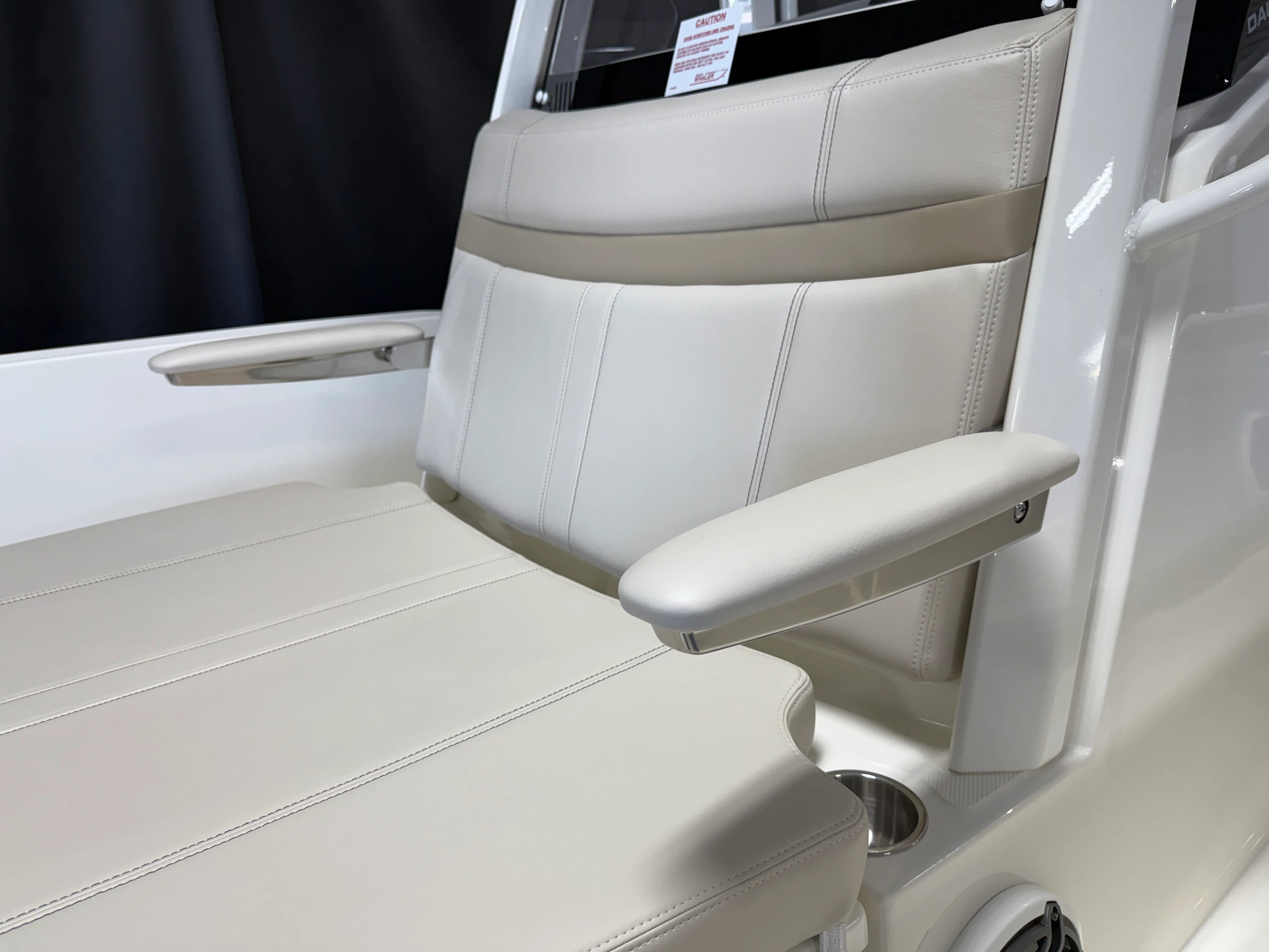 2026 Boston Whaler 250 Dauntless Image Thumbnail #83