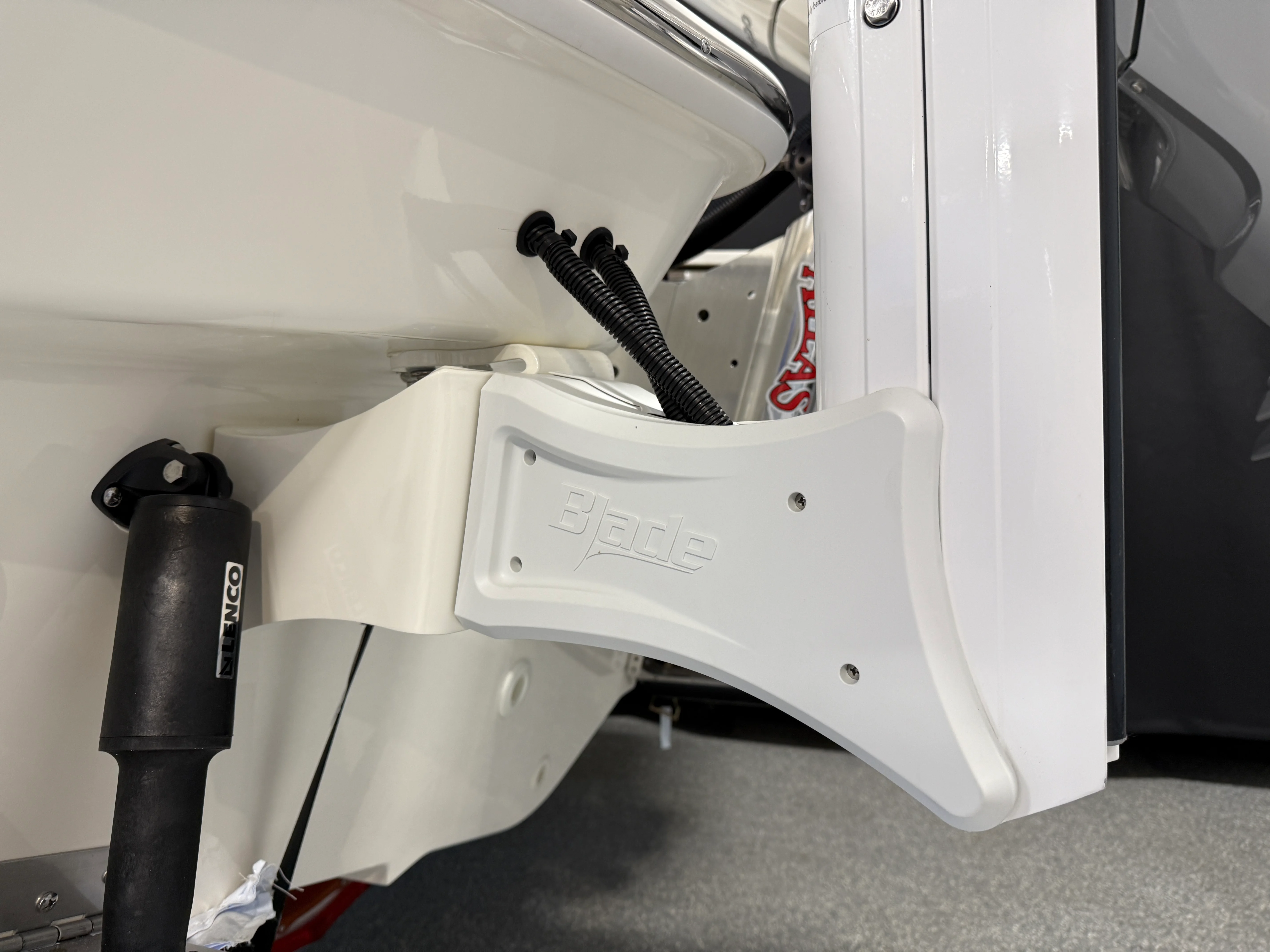 2026 Boston Whaler 250 Dauntless Image Thumbnail #13