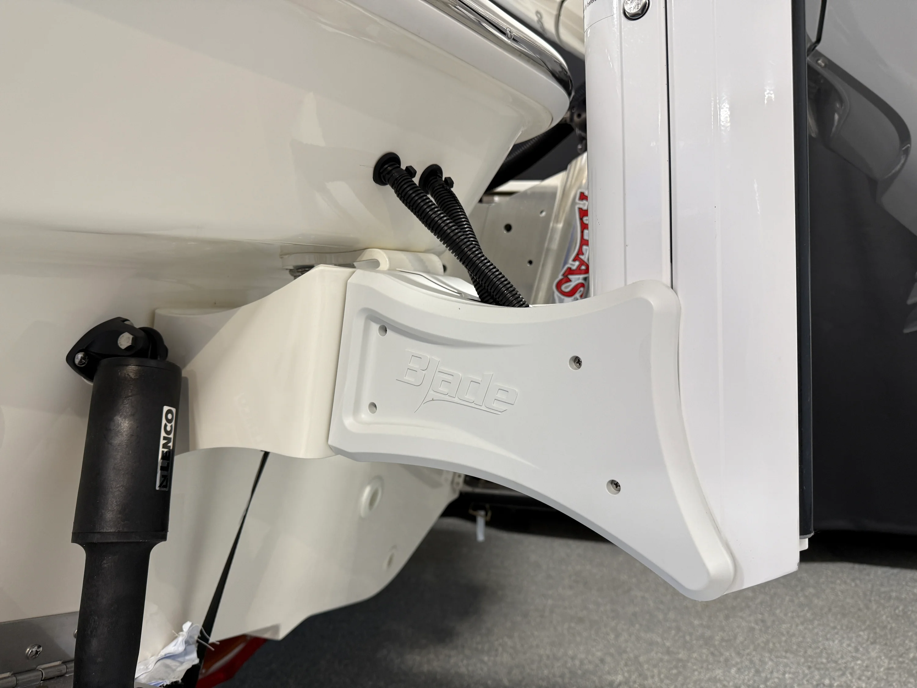 2026 Boston Whaler 250 Dauntless Image Thumbnail #13