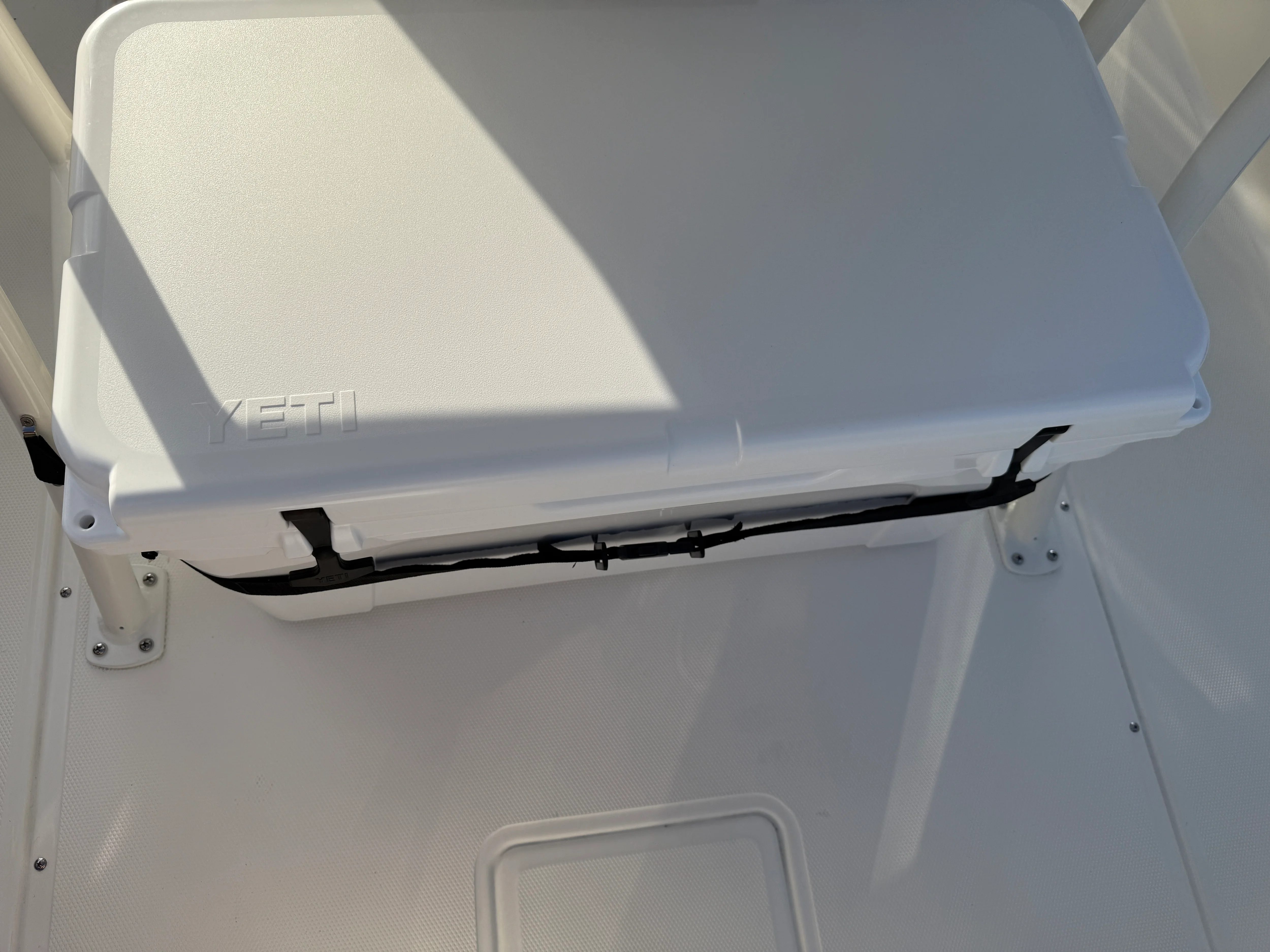 2026 Boston Whaler 250 Dauntless Image Thumbnail #7