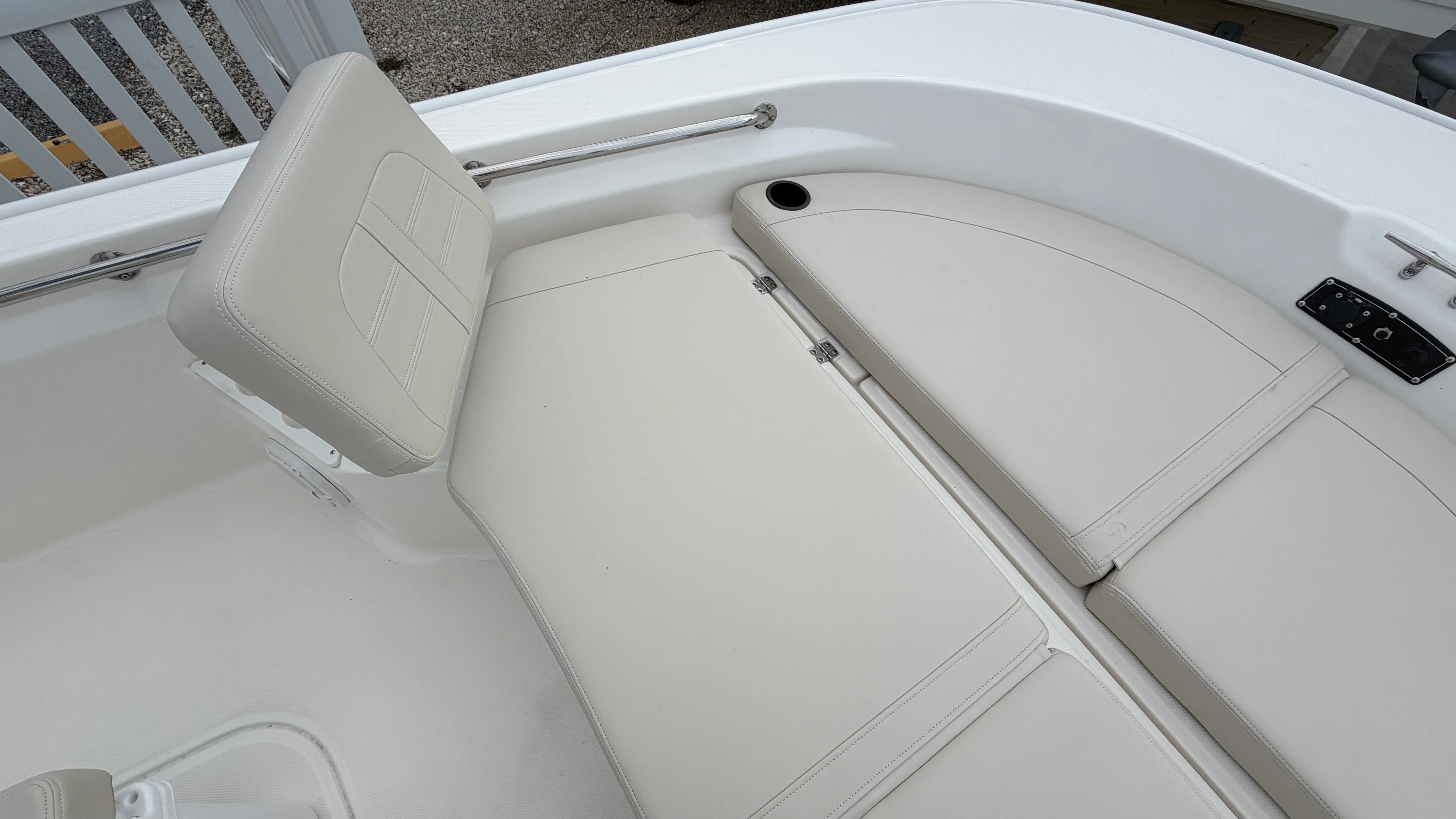 2026 Boston Whaler 210 Montauk Image Thumbnail #17