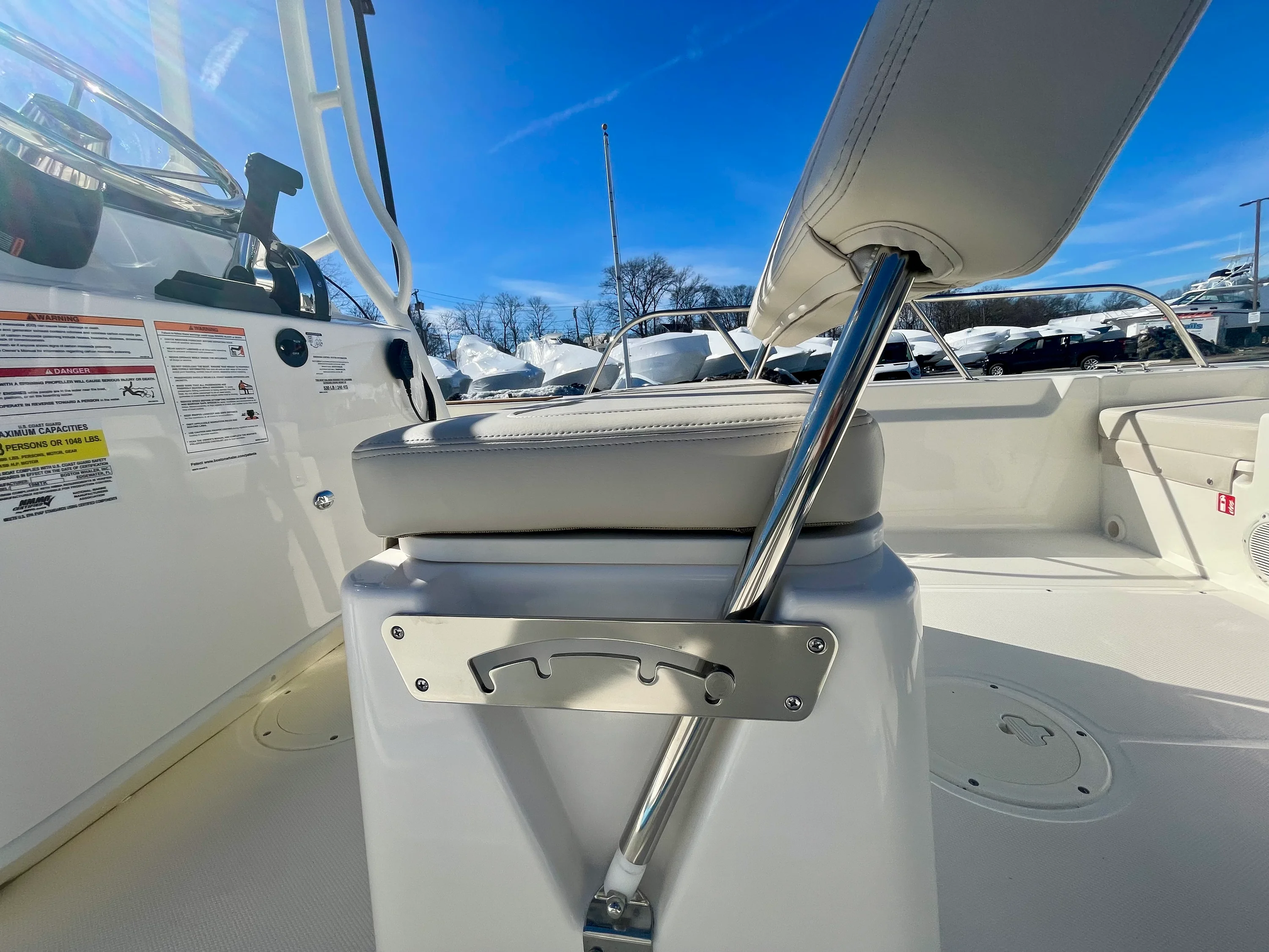 2026 Boston Whaler 190 Montauk Image Thumbnail #7