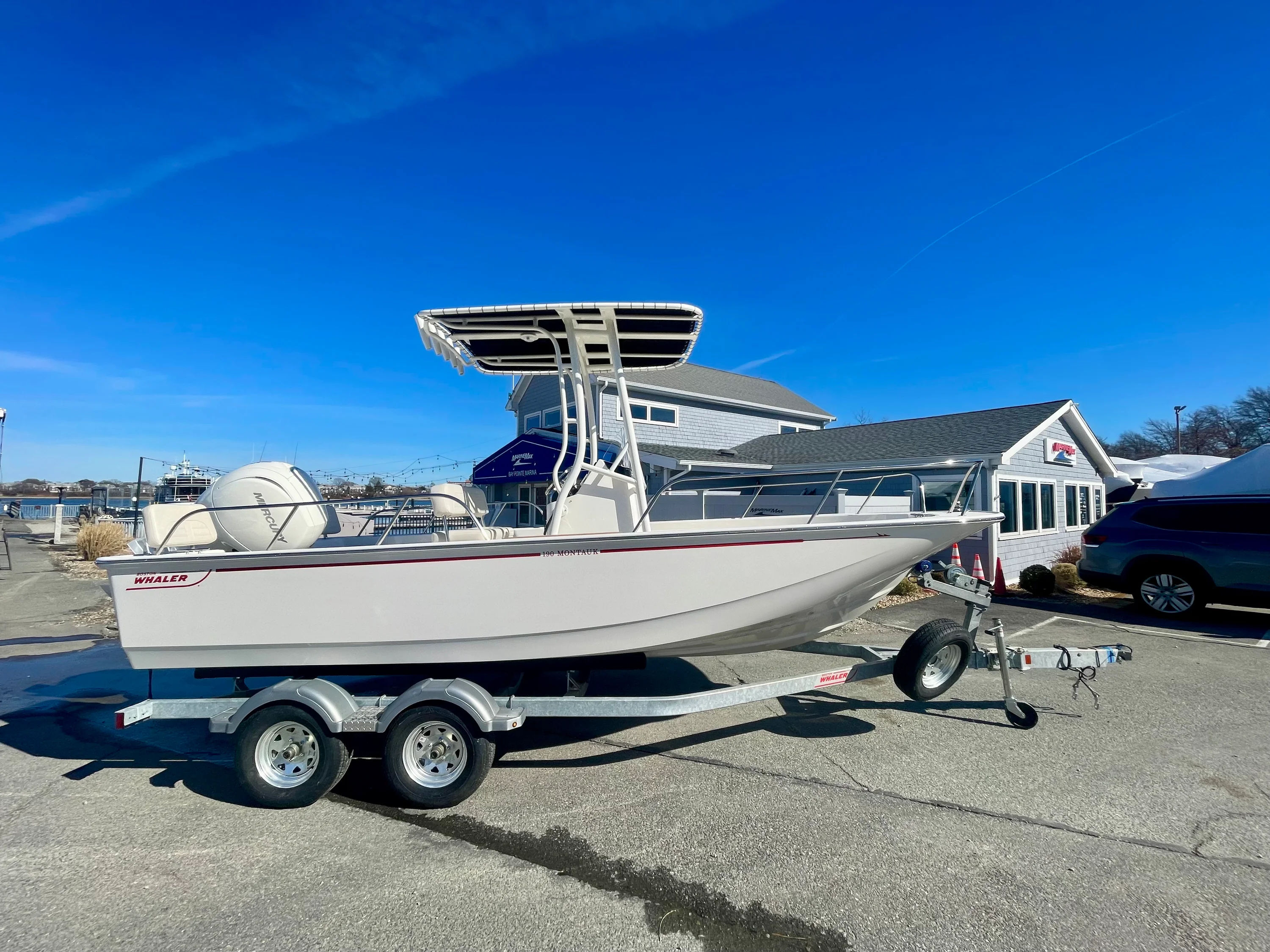 2026 Boston Whaler 190 Montauk Image Thumbnail #0