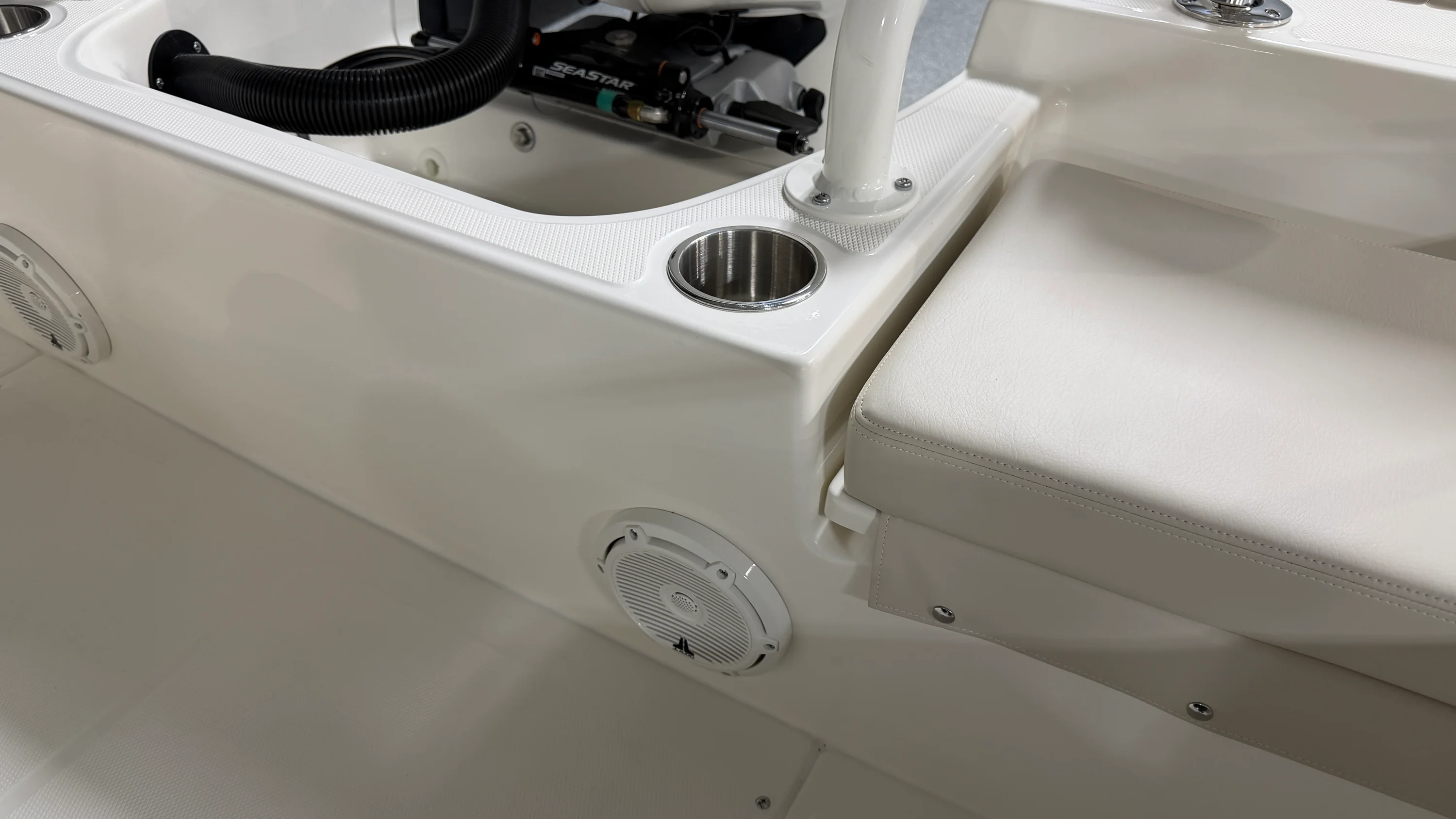 2026 Boston Whaler 190 Montauk Image Thumbnail #19