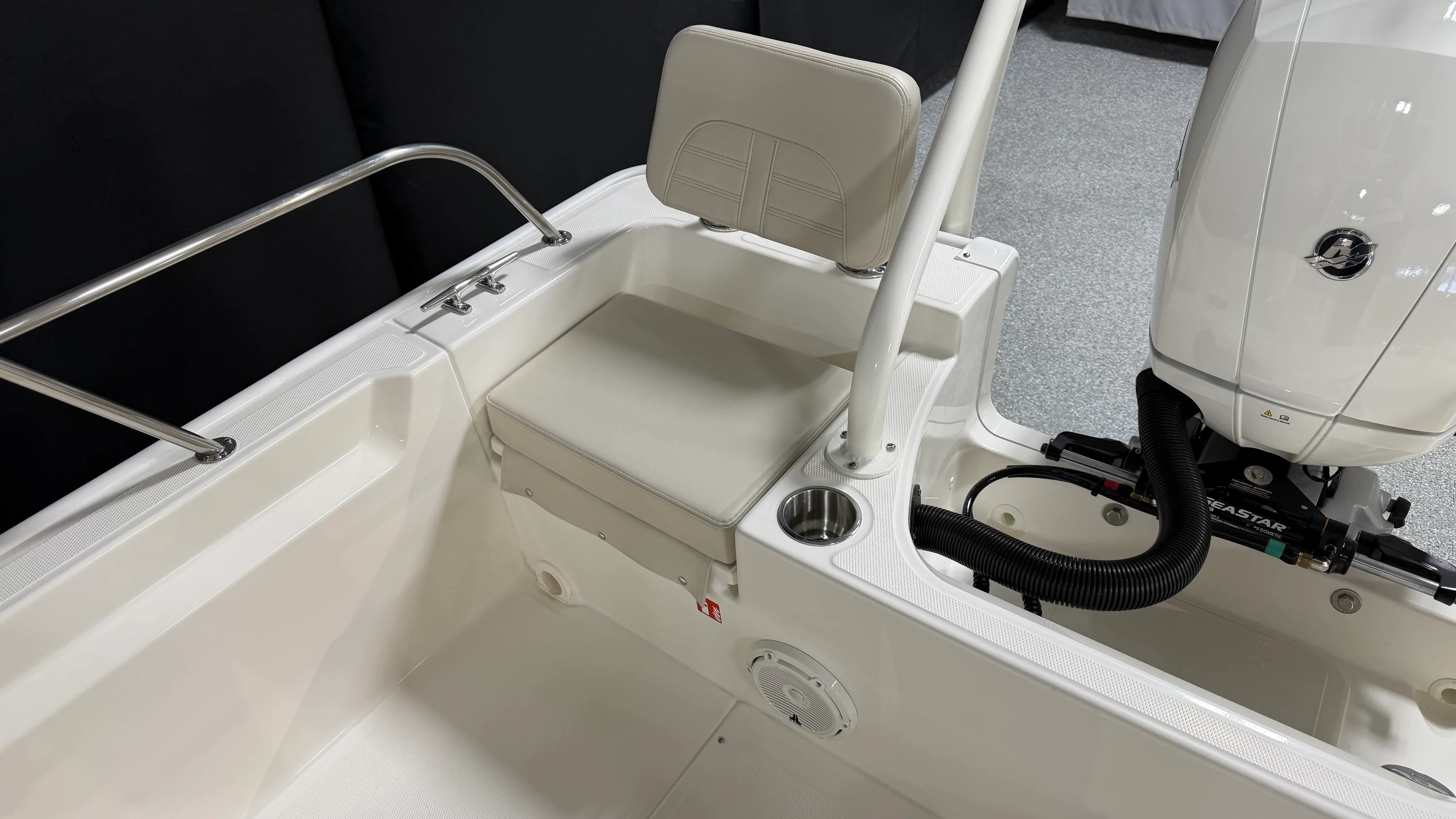 2026 Boston Whaler 190 Montauk Image Thumbnail #24