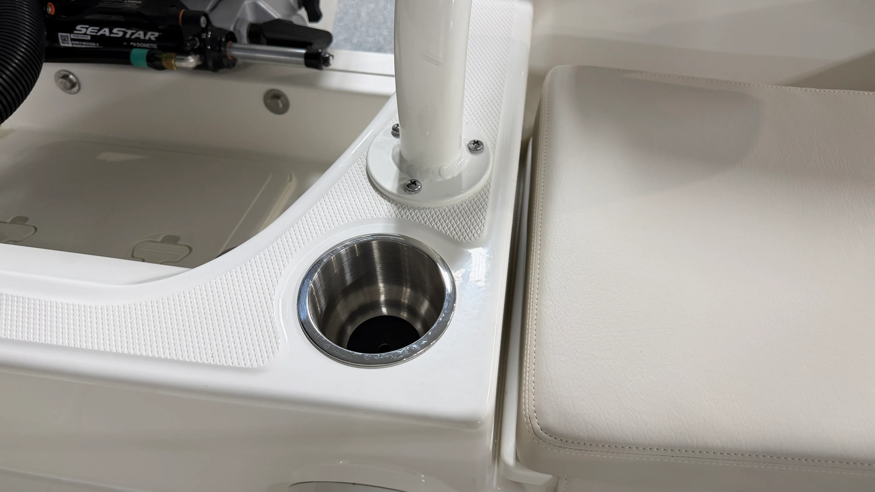 2026 Boston Whaler 190 Montauk Image Thumbnail #21