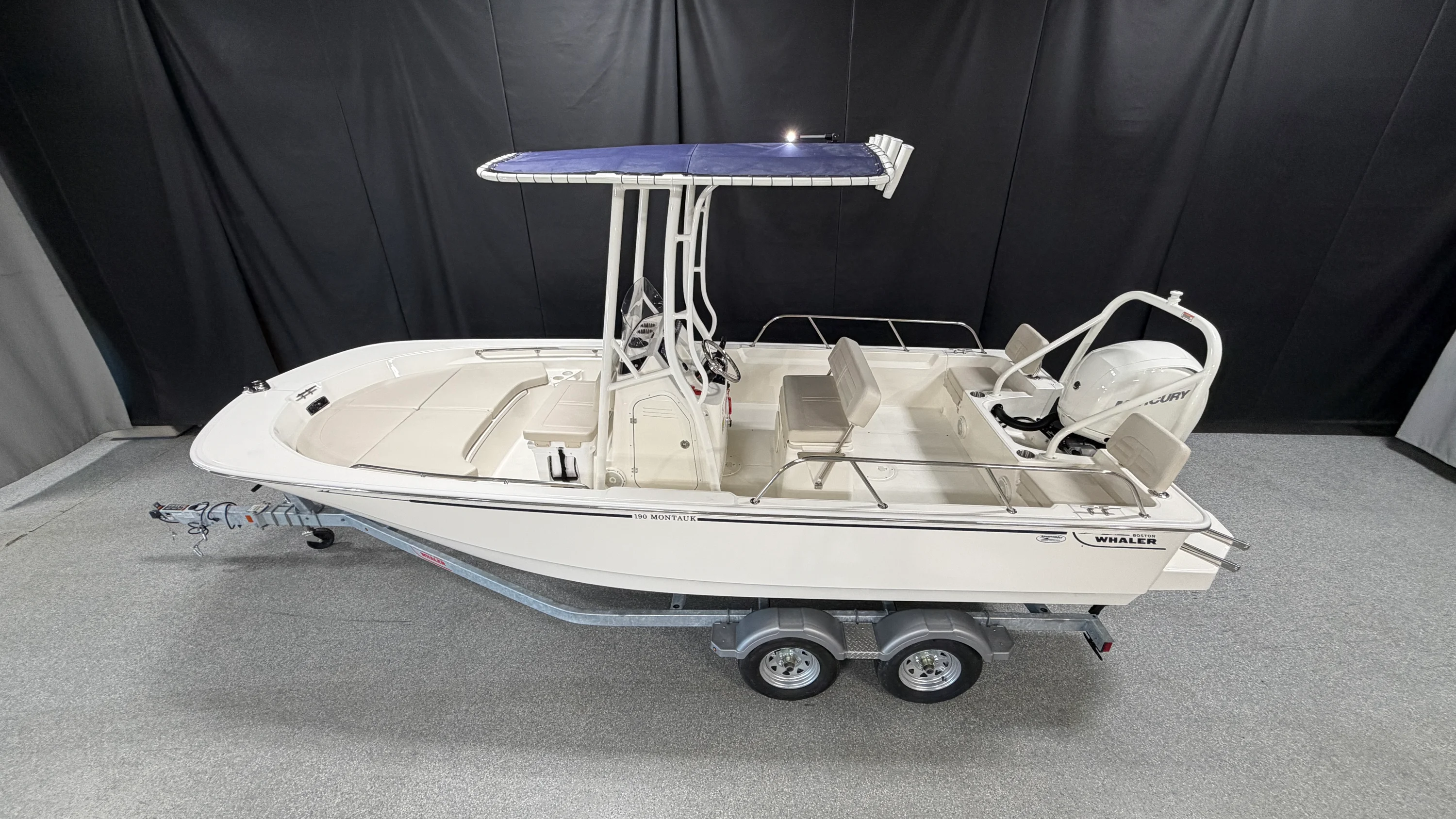 2026 Boston Whaler 190 Montauk Image Thumbnail #1