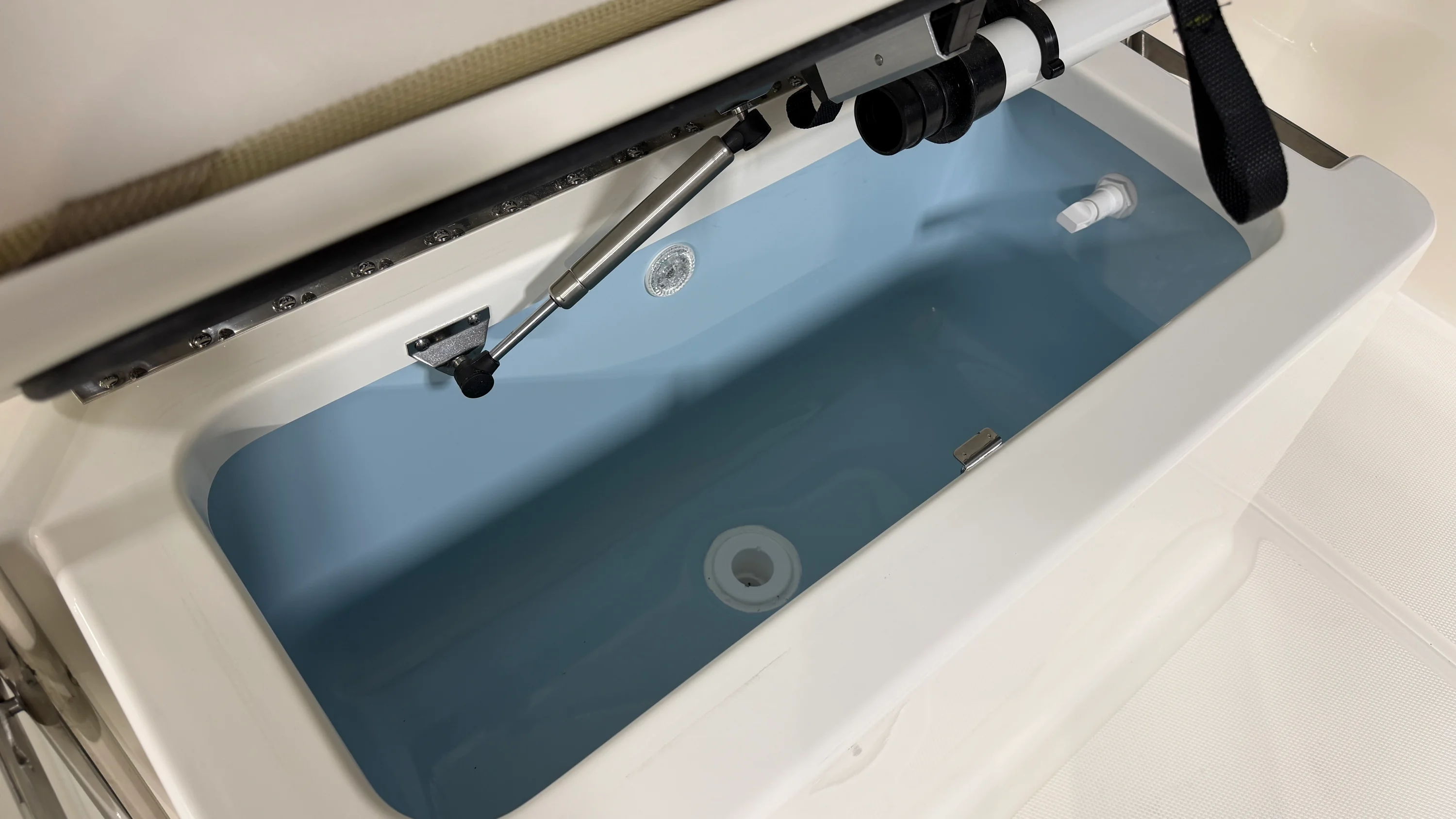 2026 Boston Whaler 190 Montauk Image Thumbnail #38