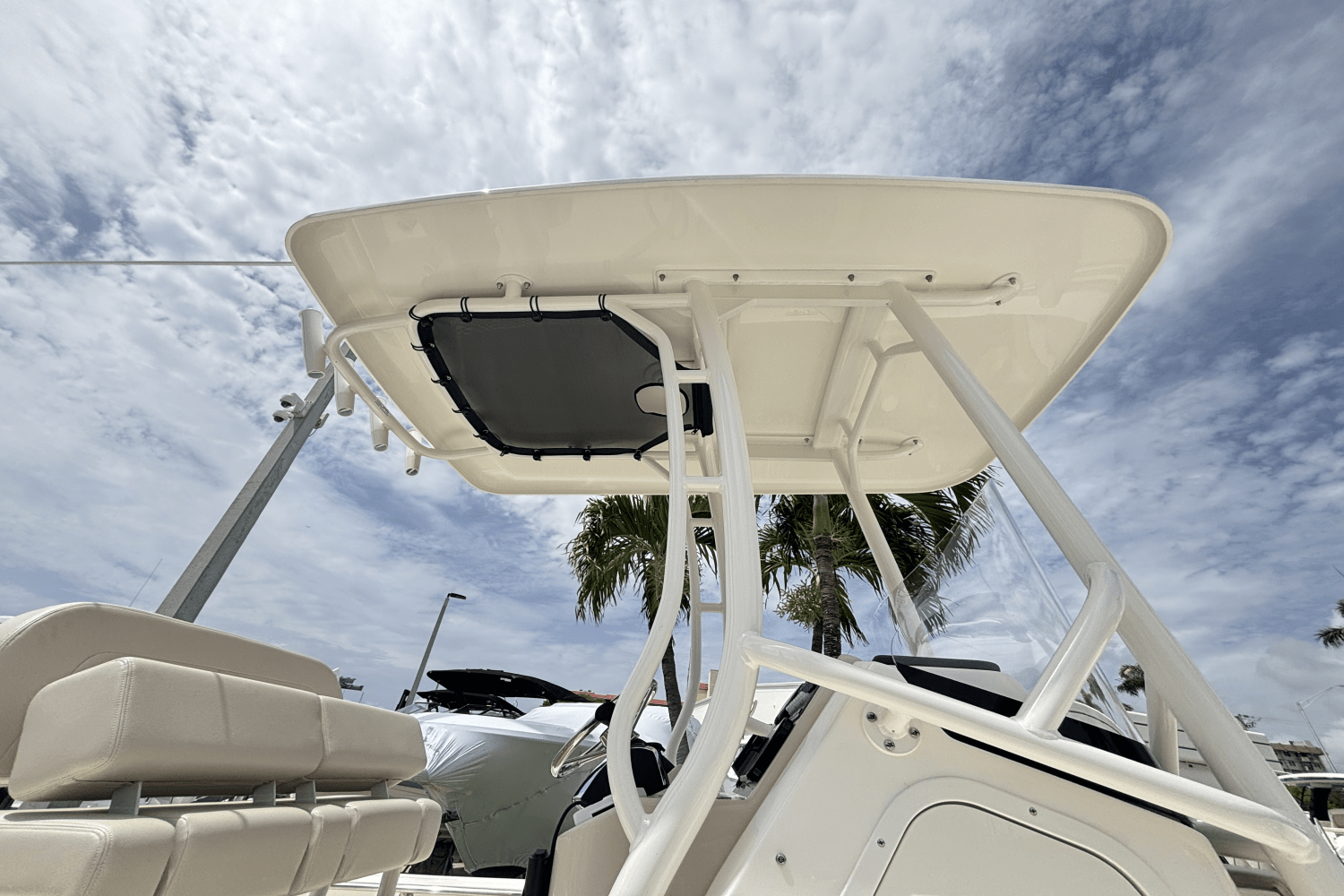 2025 Boston Whaler 210 Montauk Image Thumbnail #29