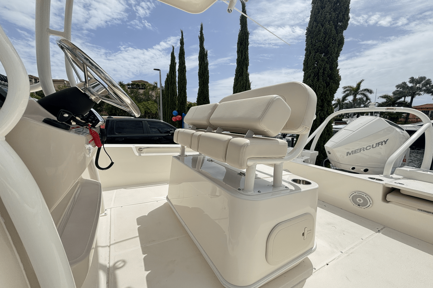 2025 Boston Whaler 210 Montauk Image Thumbnail #15