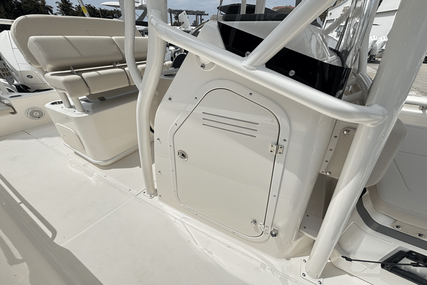 2025 Boston Whaler 210 Montauk Image Thumbnail #21