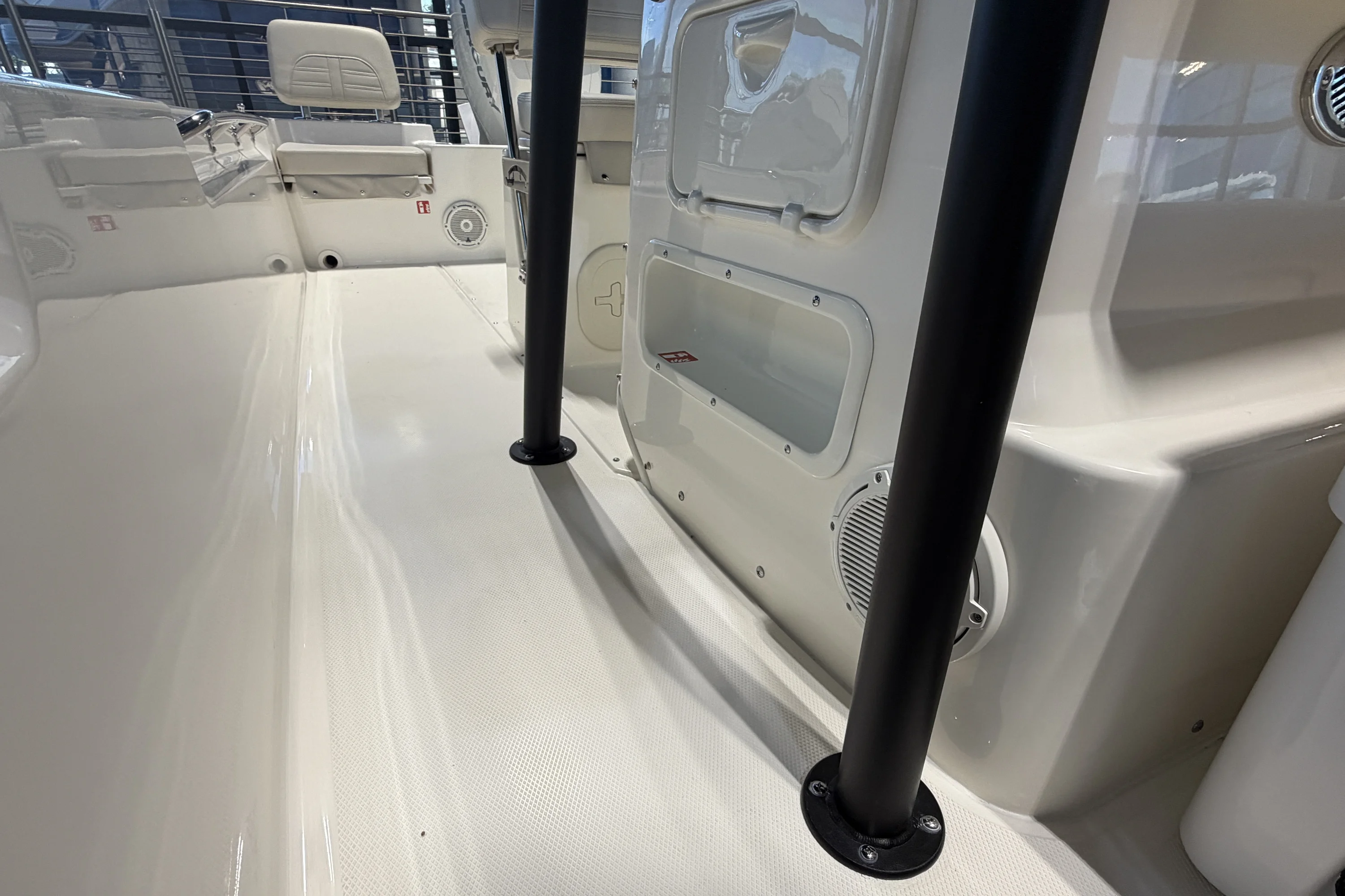 2026 Boston Whaler 190 Montauk Image Thumbnail #12