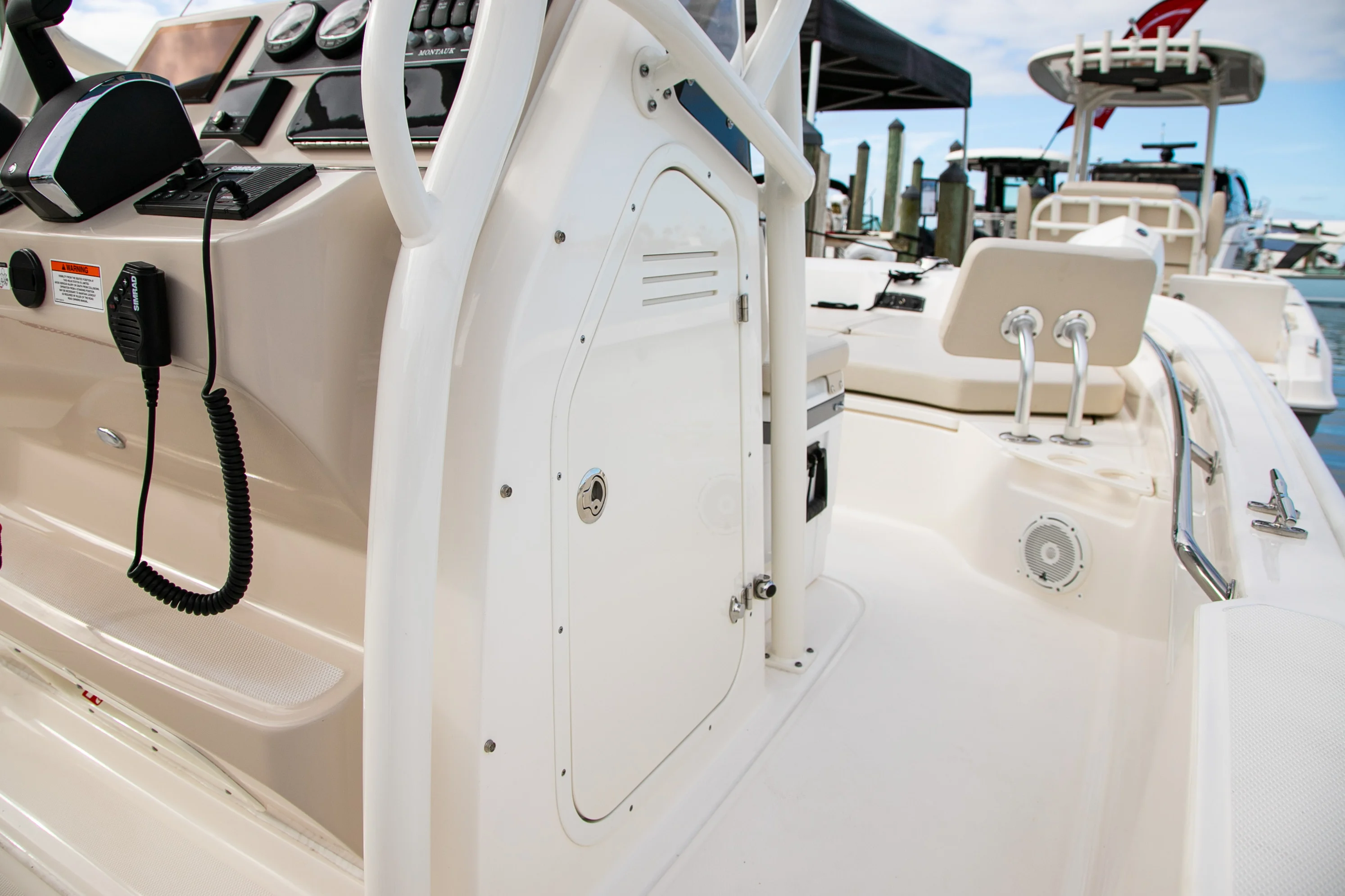2026 Boston Whaler 210 Montauk Image Thumbnail #2