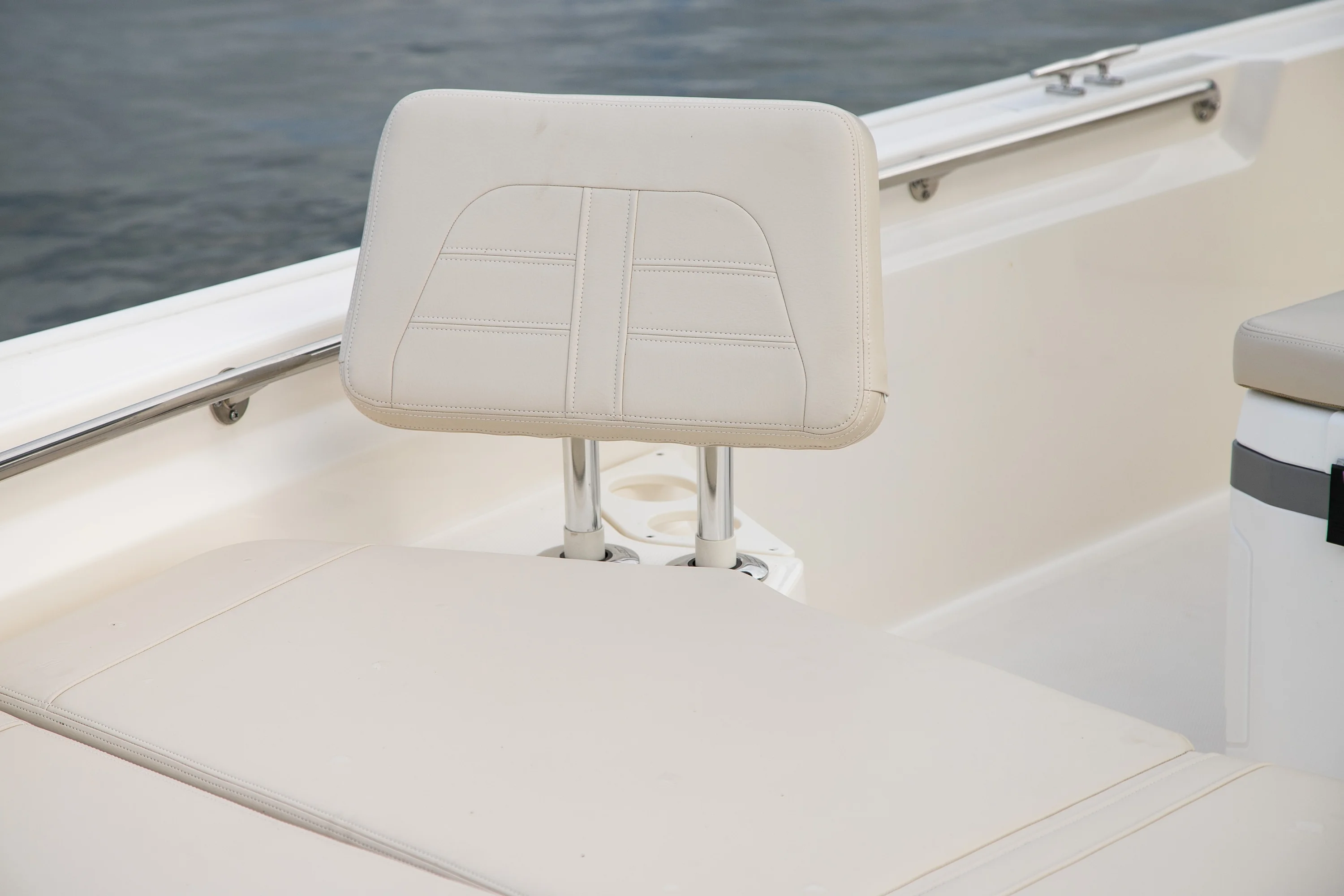 2026 Boston Whaler 210 Montauk Image Thumbnail #12