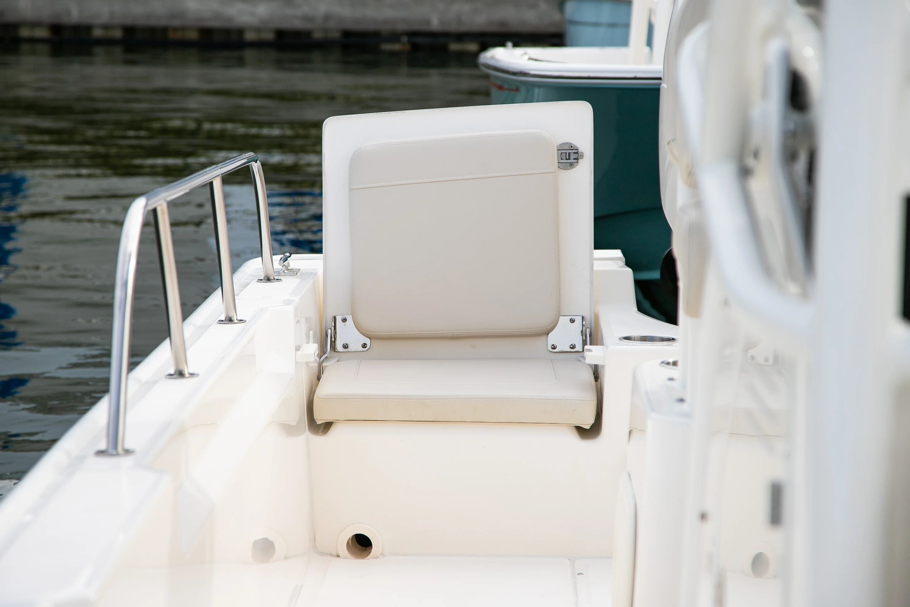 2026 Boston Whaler 210 Montauk Image Thumbnail #3