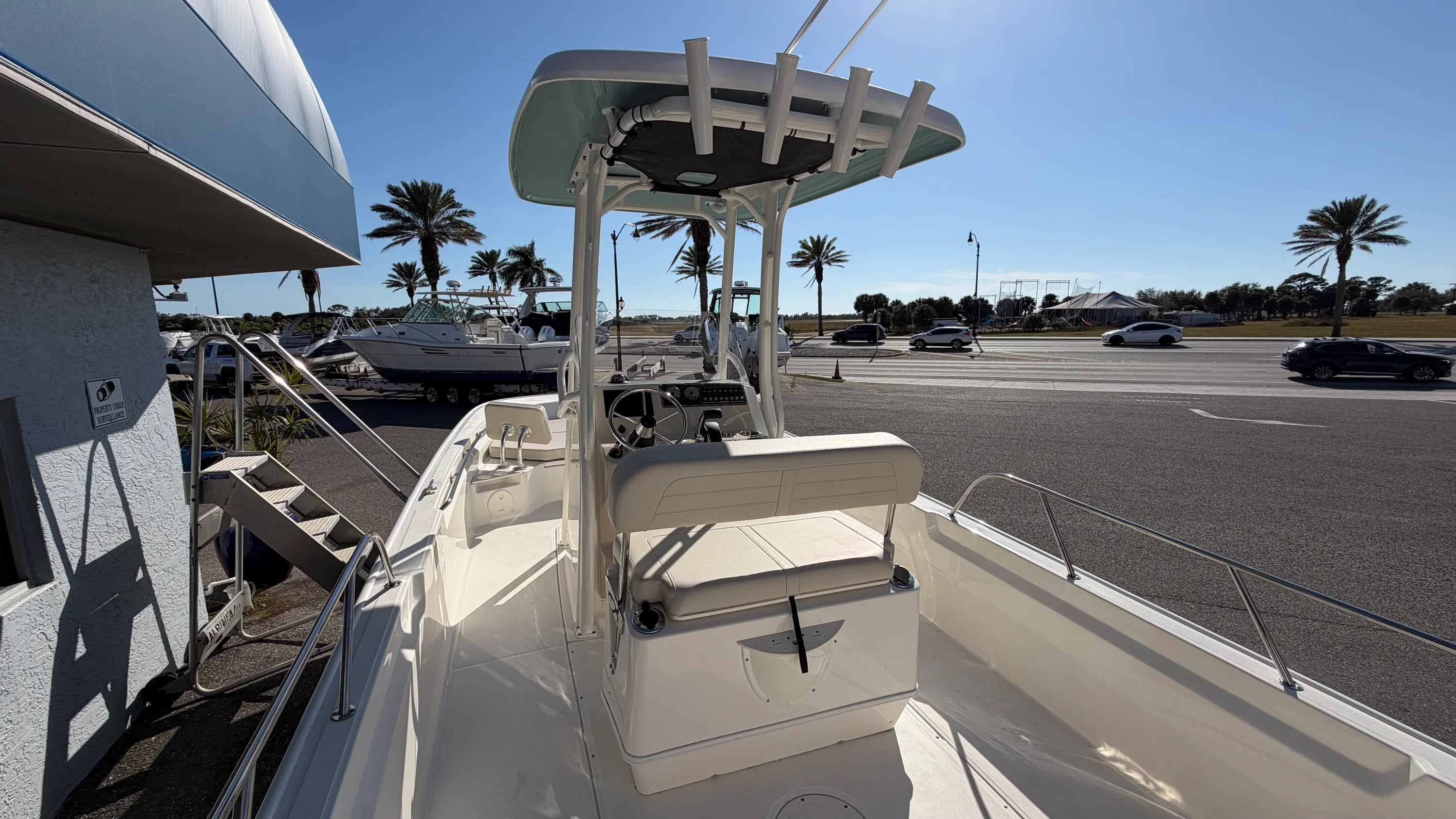 2026 Boston Whaler 210 Montauk Image Thumbnail #4