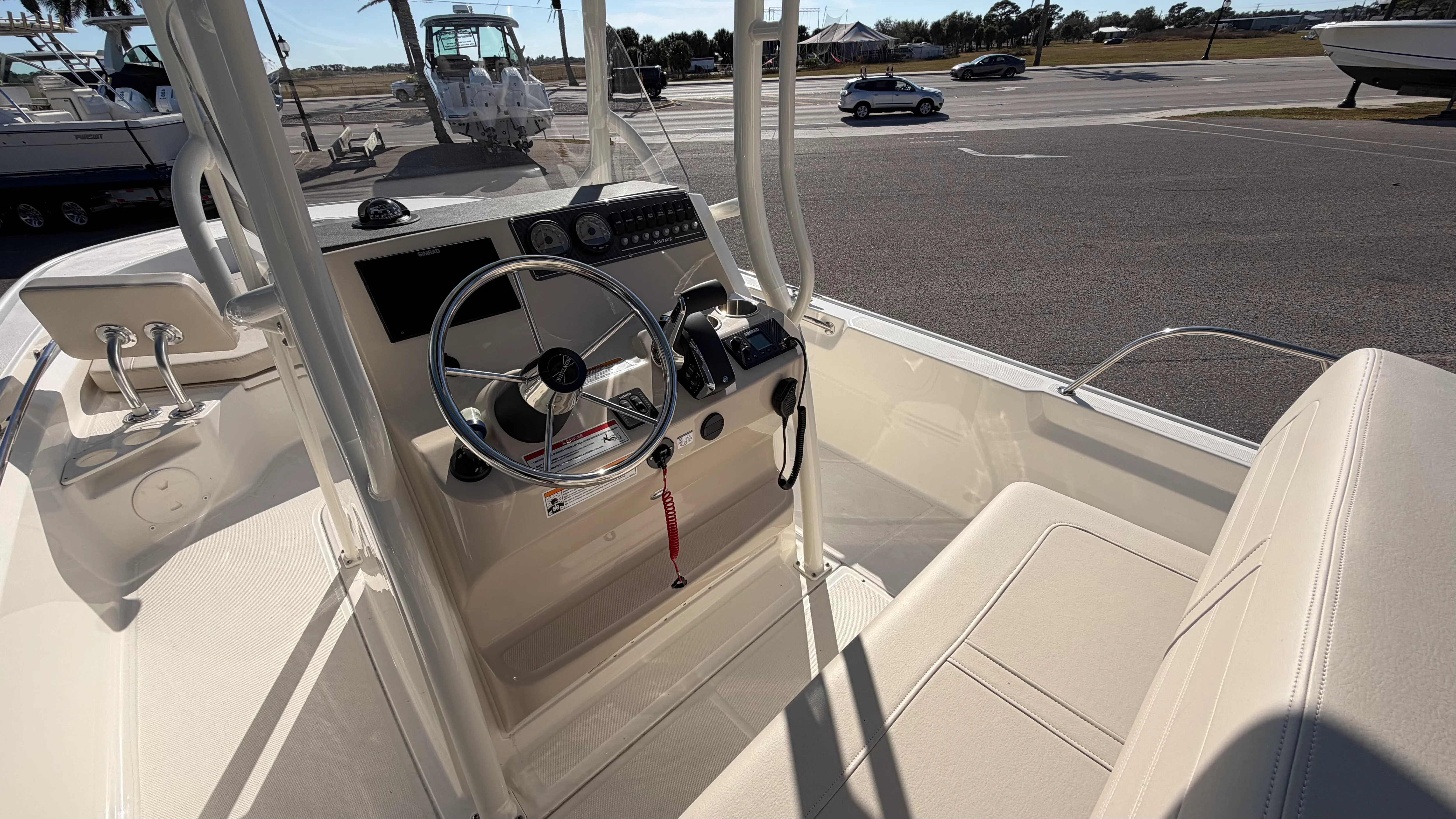 2026 Boston Whaler 210 Montauk Image Thumbnail #9