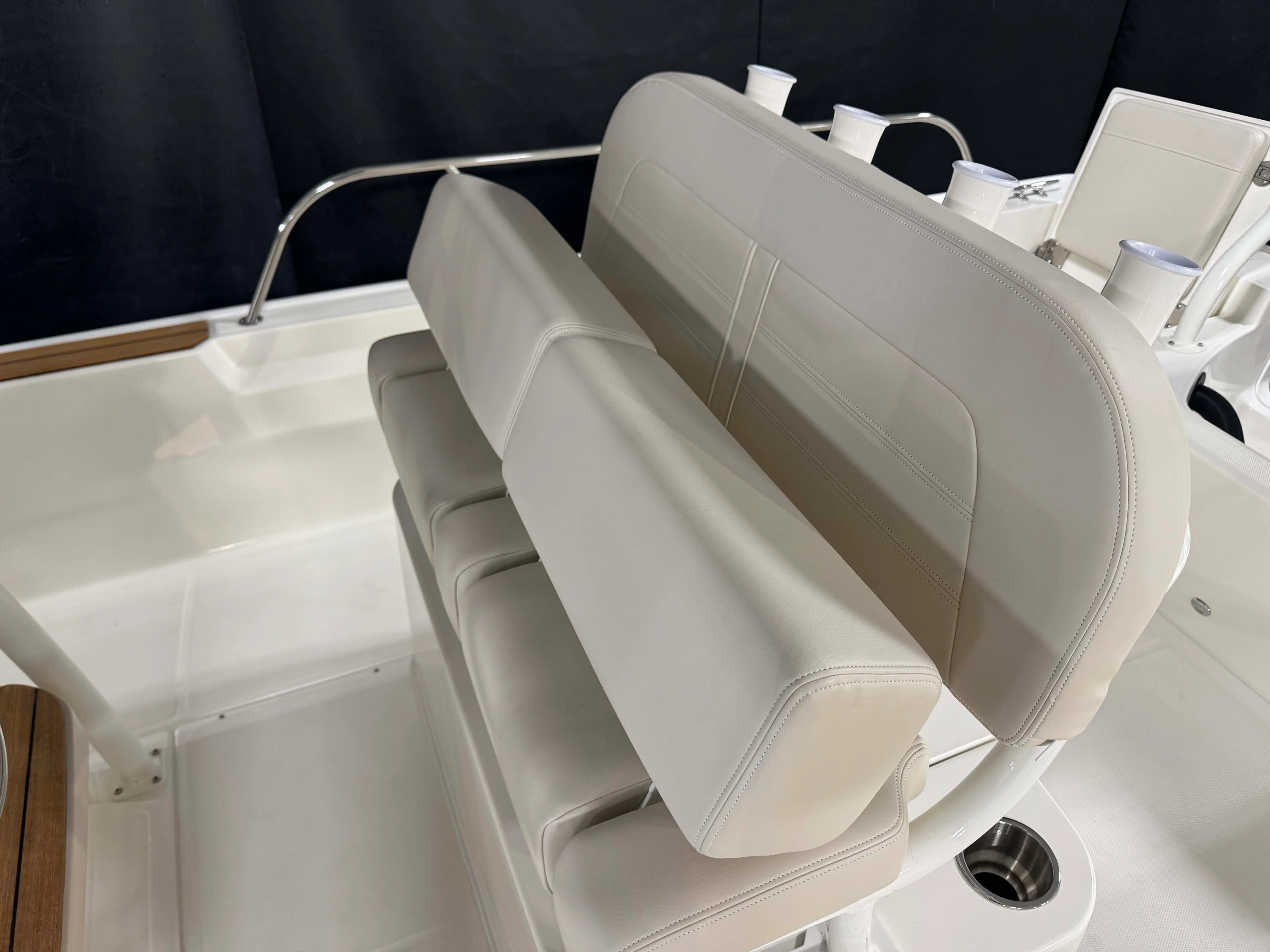 2026 Boston Whaler 210 Montauk Image Thumbnail #28