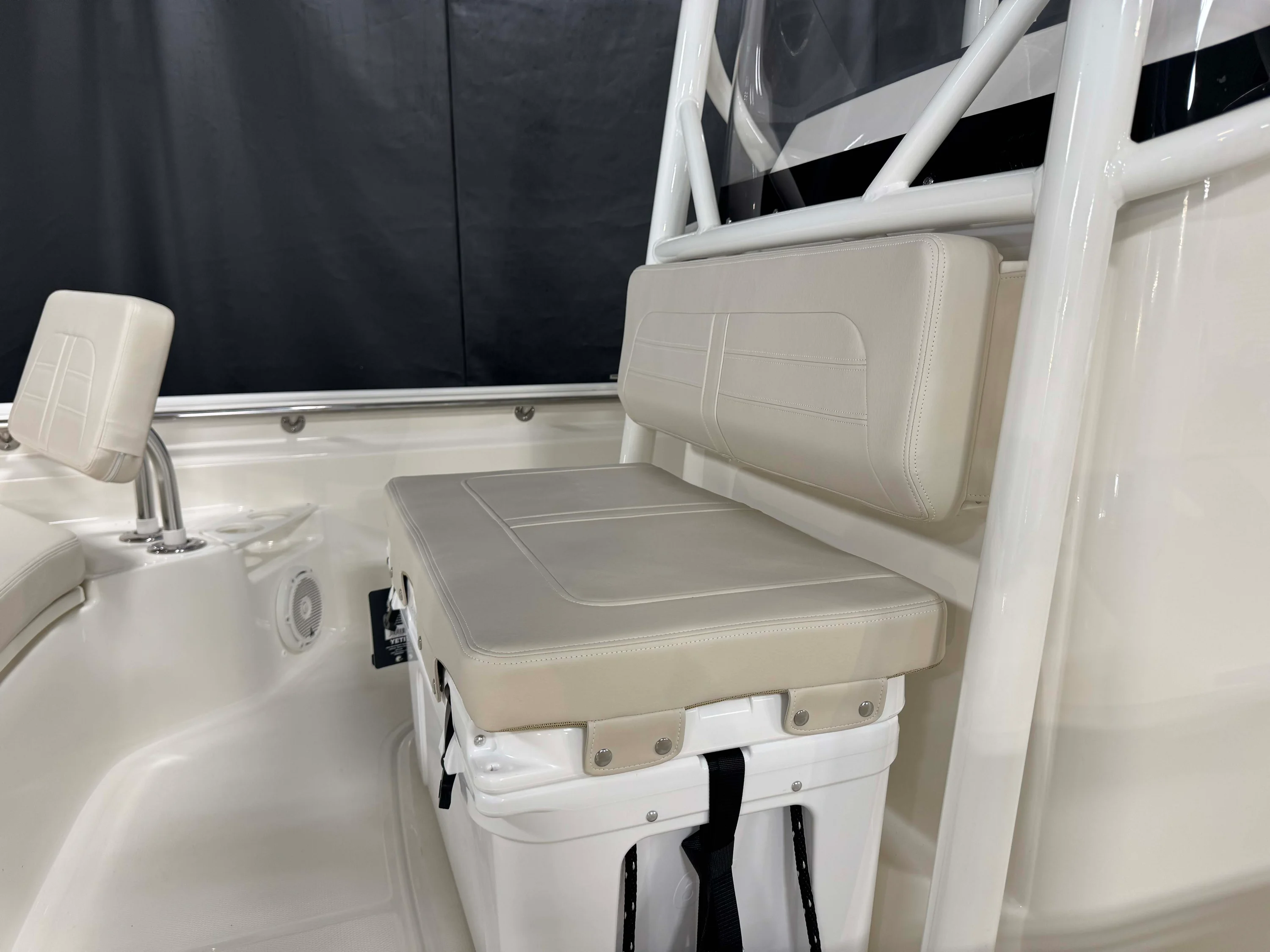 2026 Boston Whaler 210 Montauk Image Thumbnail #8