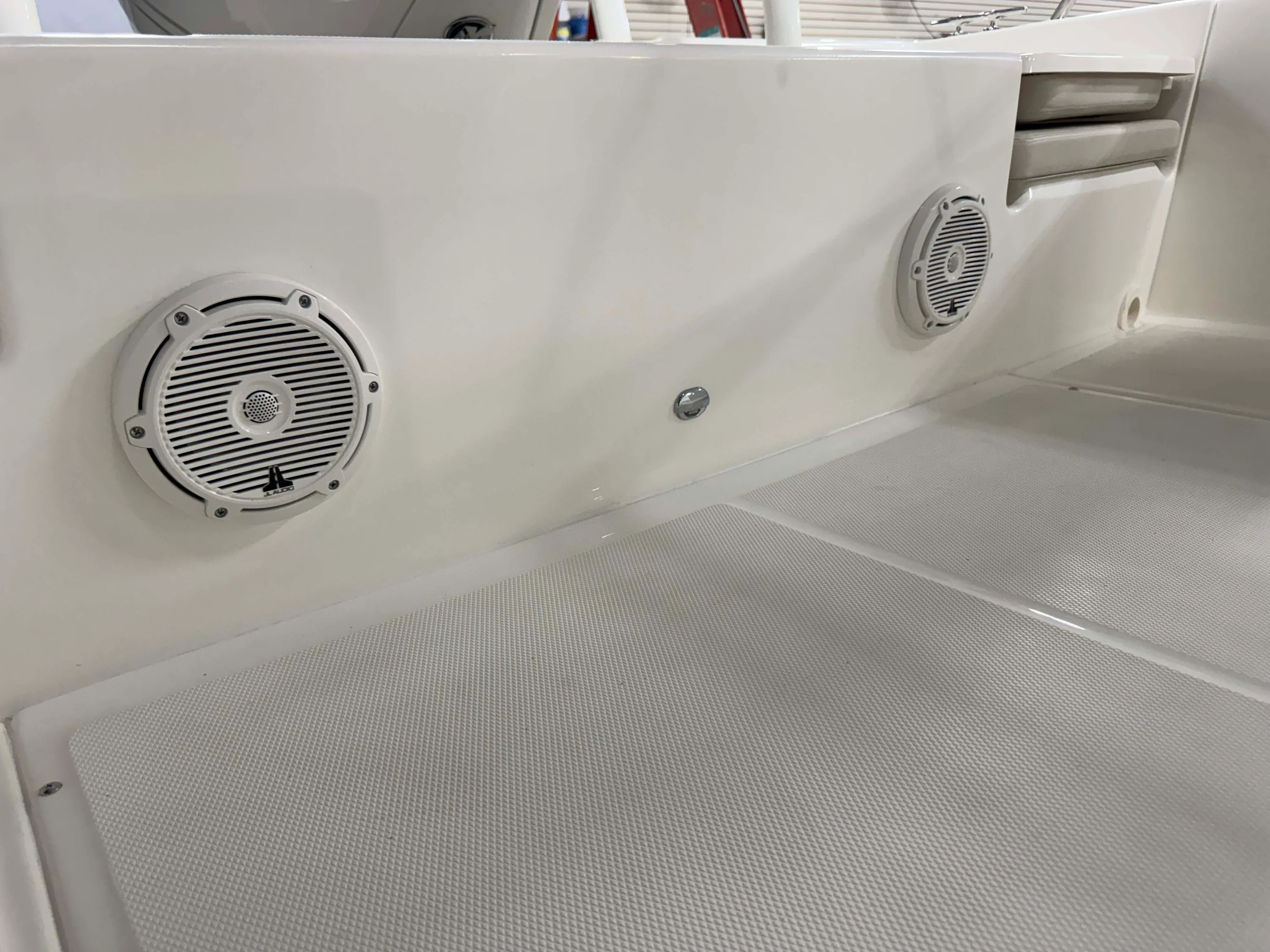 2026 Boston Whaler 210 Montauk Image Thumbnail #53