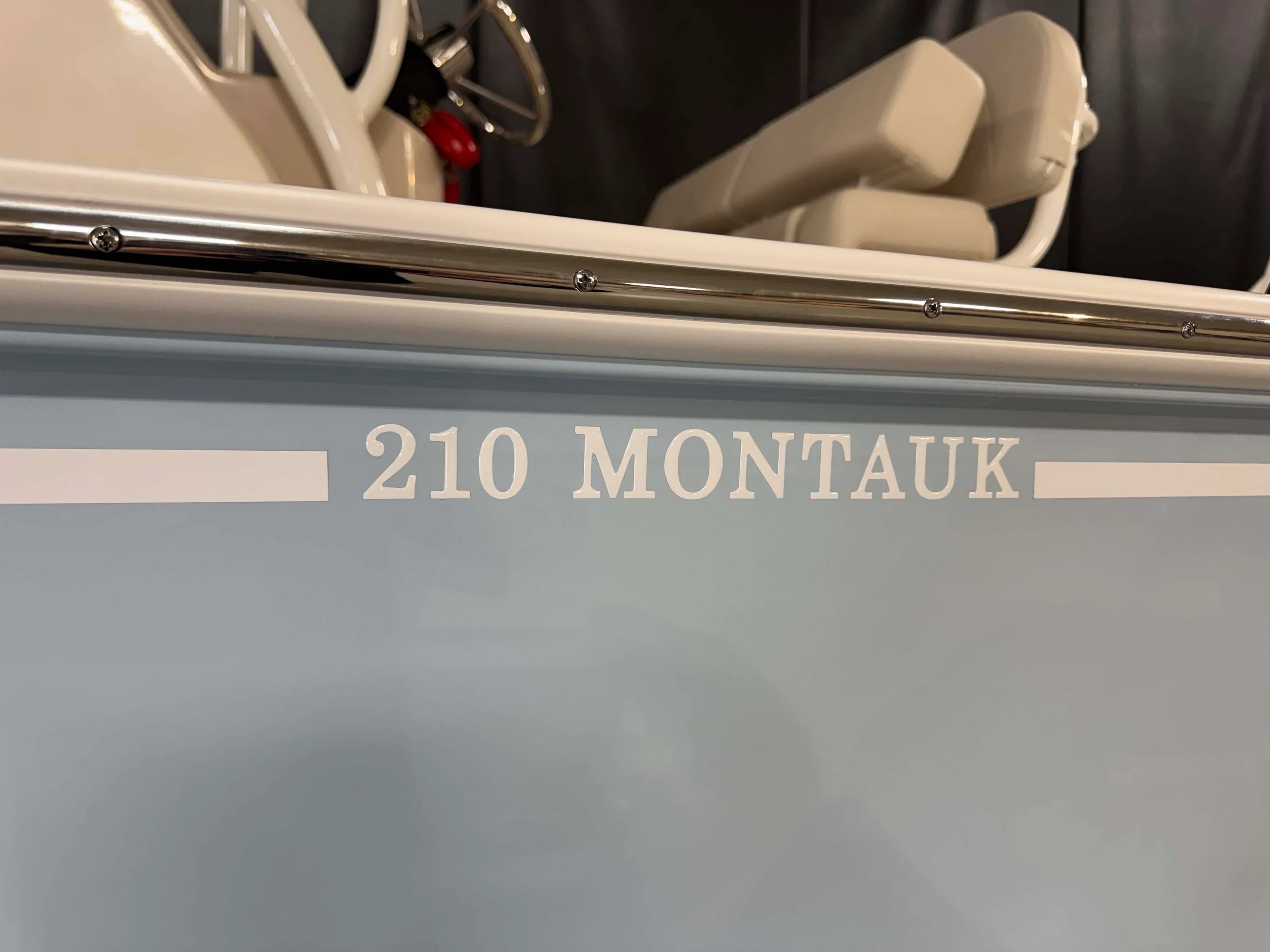2026 Boston Whaler 210 Montauk Image Thumbnail #4