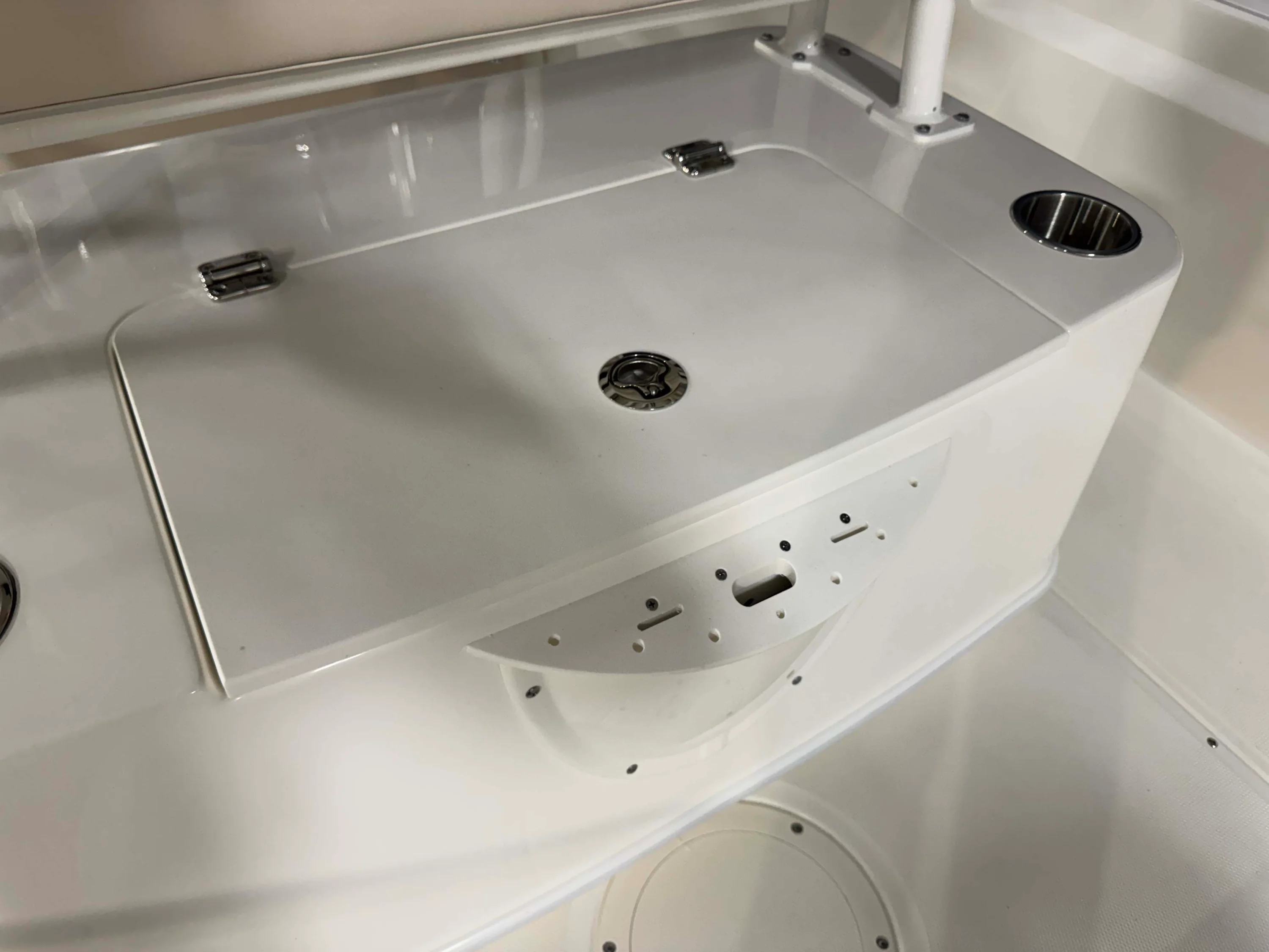 2026 Boston Whaler 210 Montauk Image Thumbnail #25