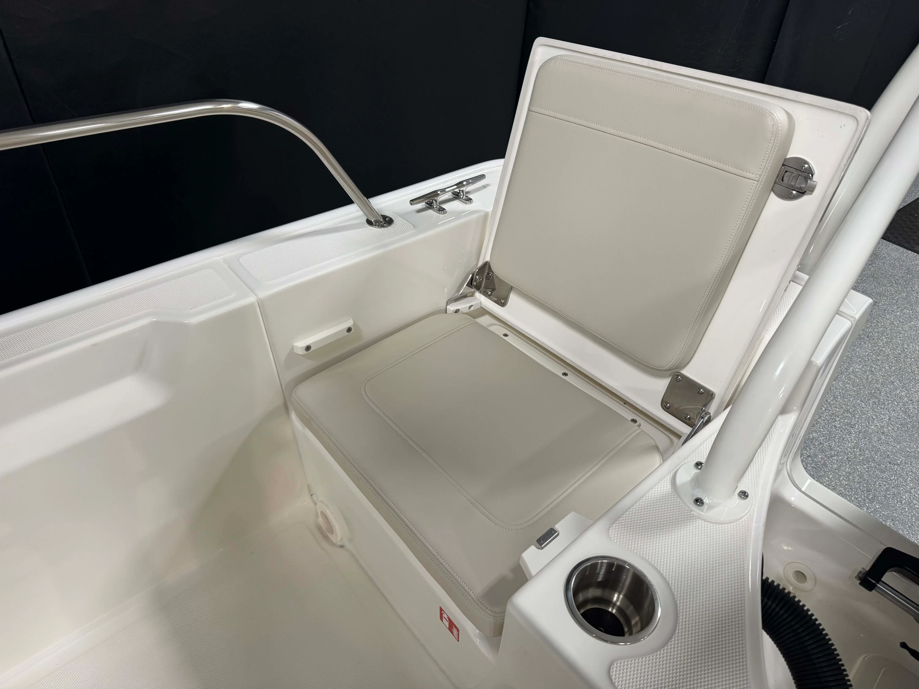 2026 Boston Whaler 210 Montauk Image Thumbnail #20