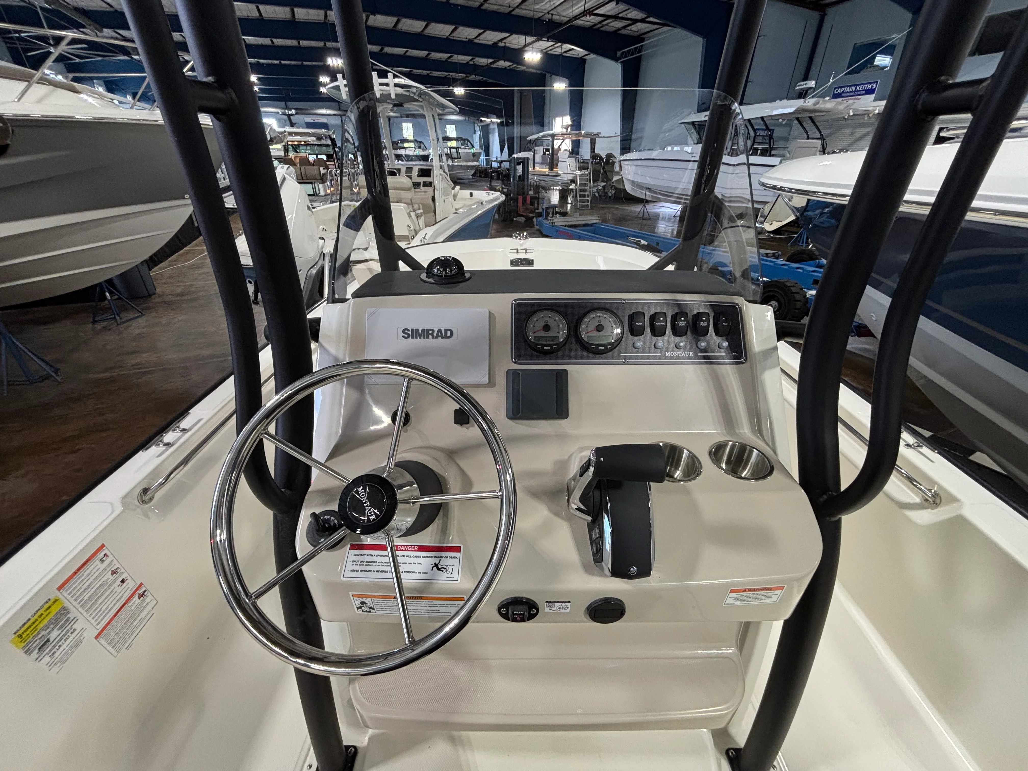 2026 Boston Whaler 210 Montauk Image Thumbnail #9