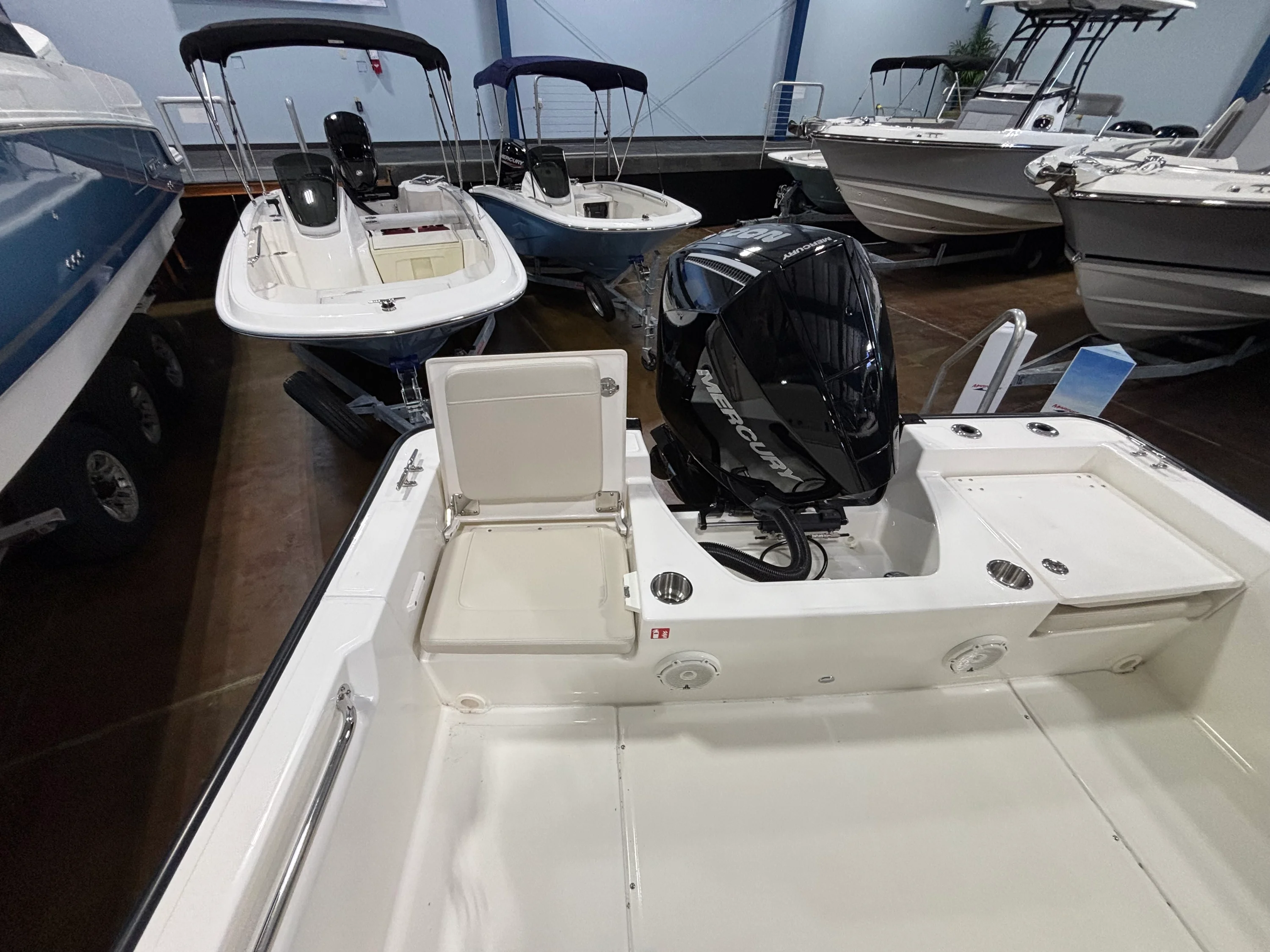 2026 Boston Whaler 210 Montauk Image Thumbnail #7