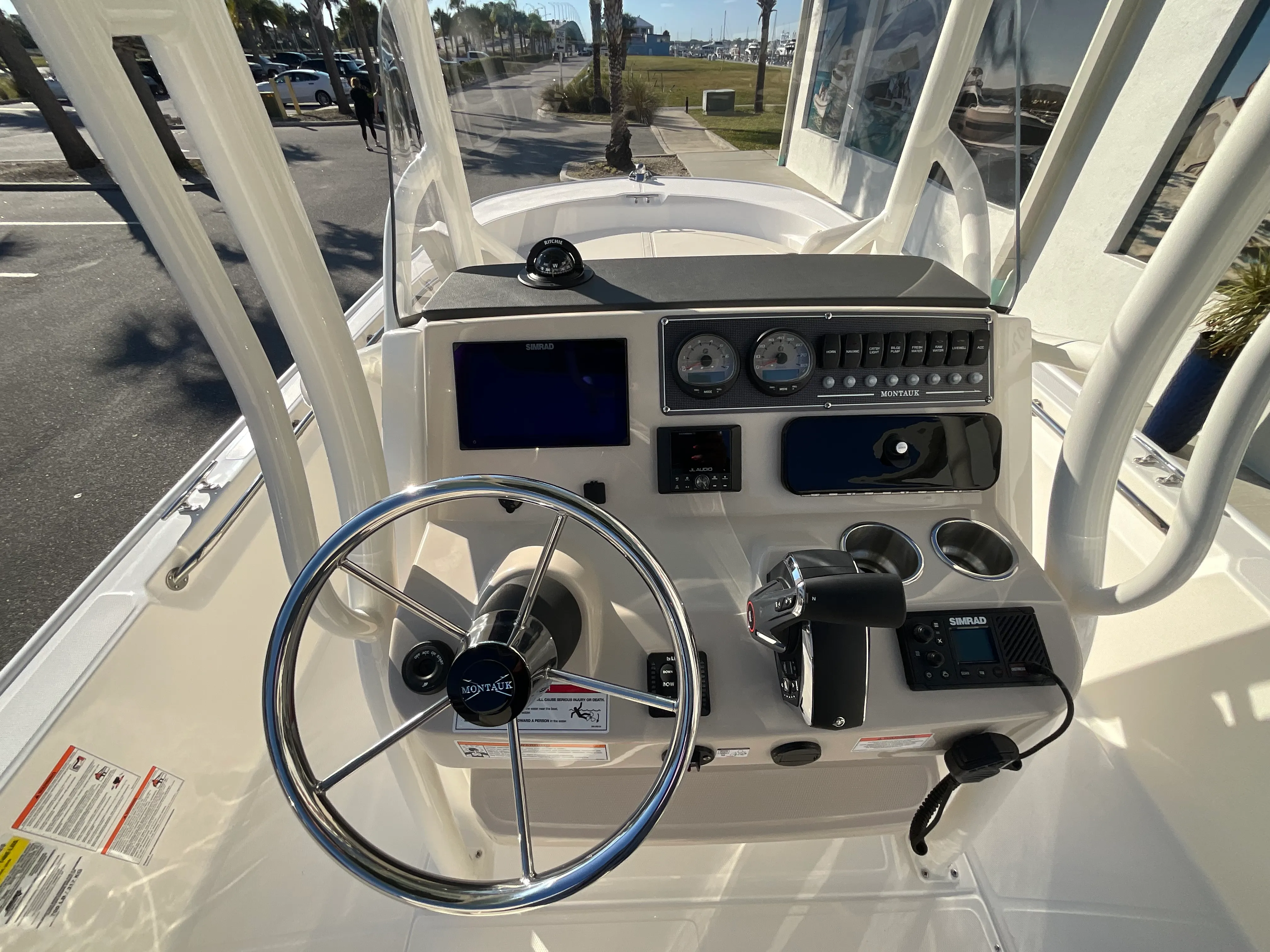 2026 Boston Whaler 210 Montauk Image Thumbnail #8