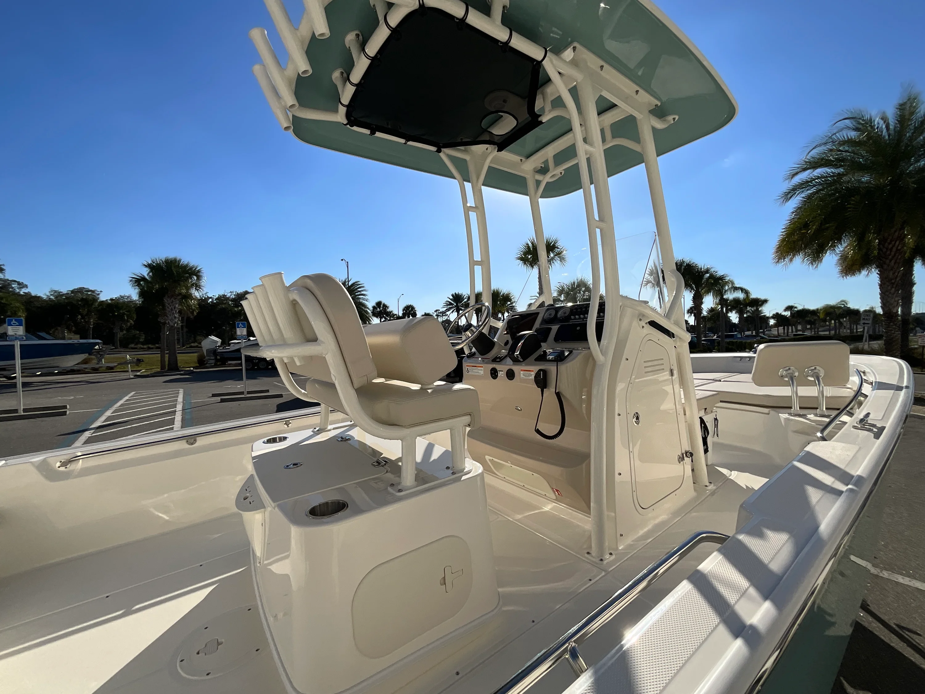 2026 Boston Whaler 210 Montauk Image Thumbnail #10