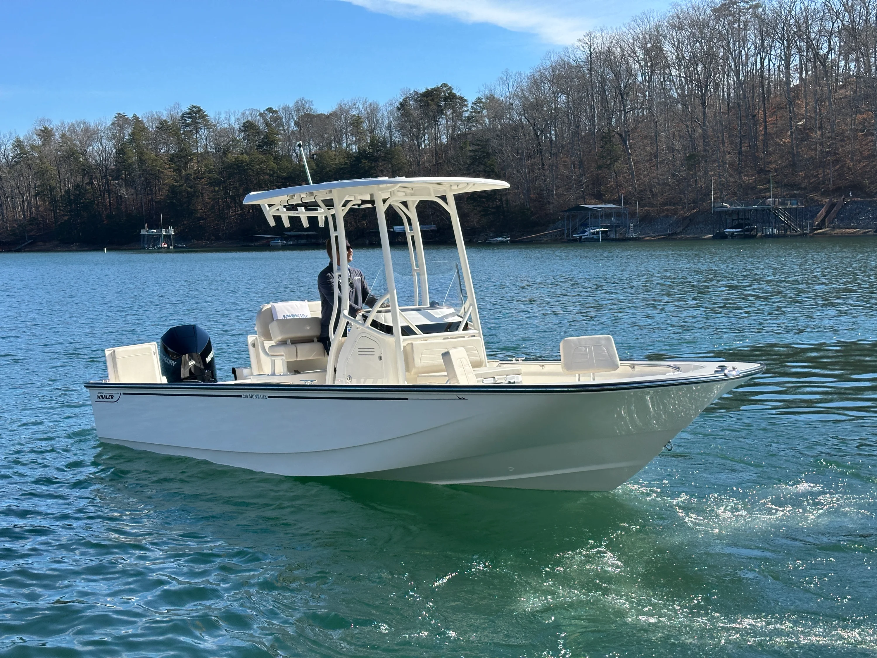 2026 Boston Whaler 210 Montauk Image Thumbnail #4