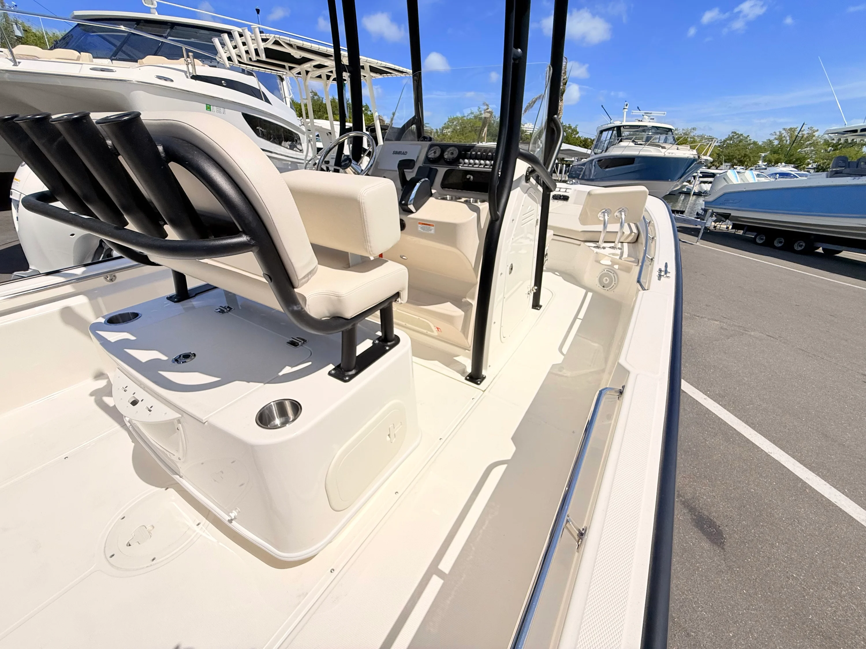 2026 Boston Whaler 210 Montauk Image Thumbnail #25