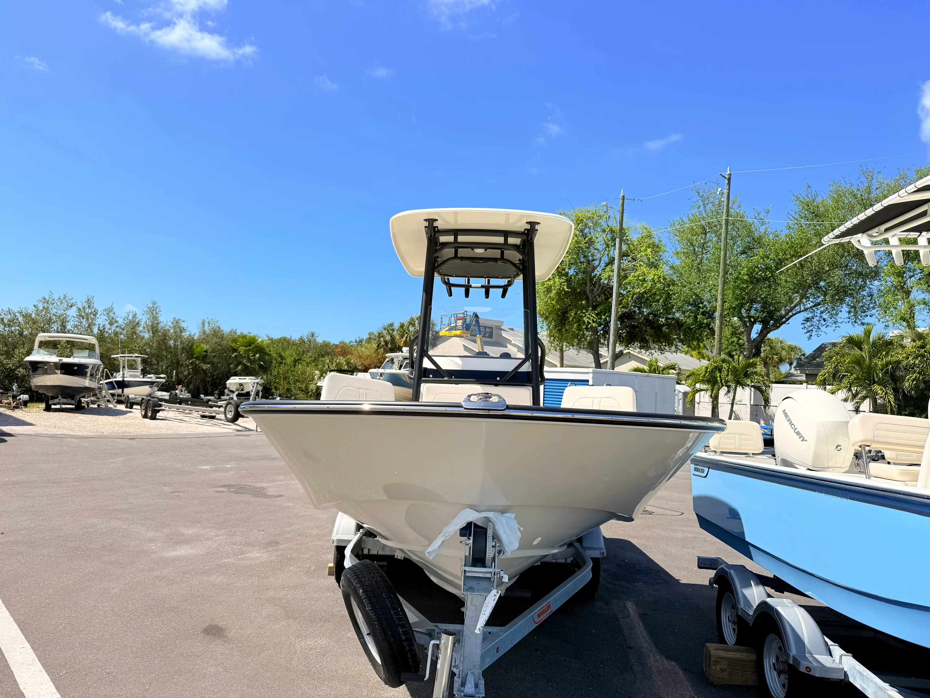 2026 Boston Whaler 210 Montauk Image Thumbnail #10