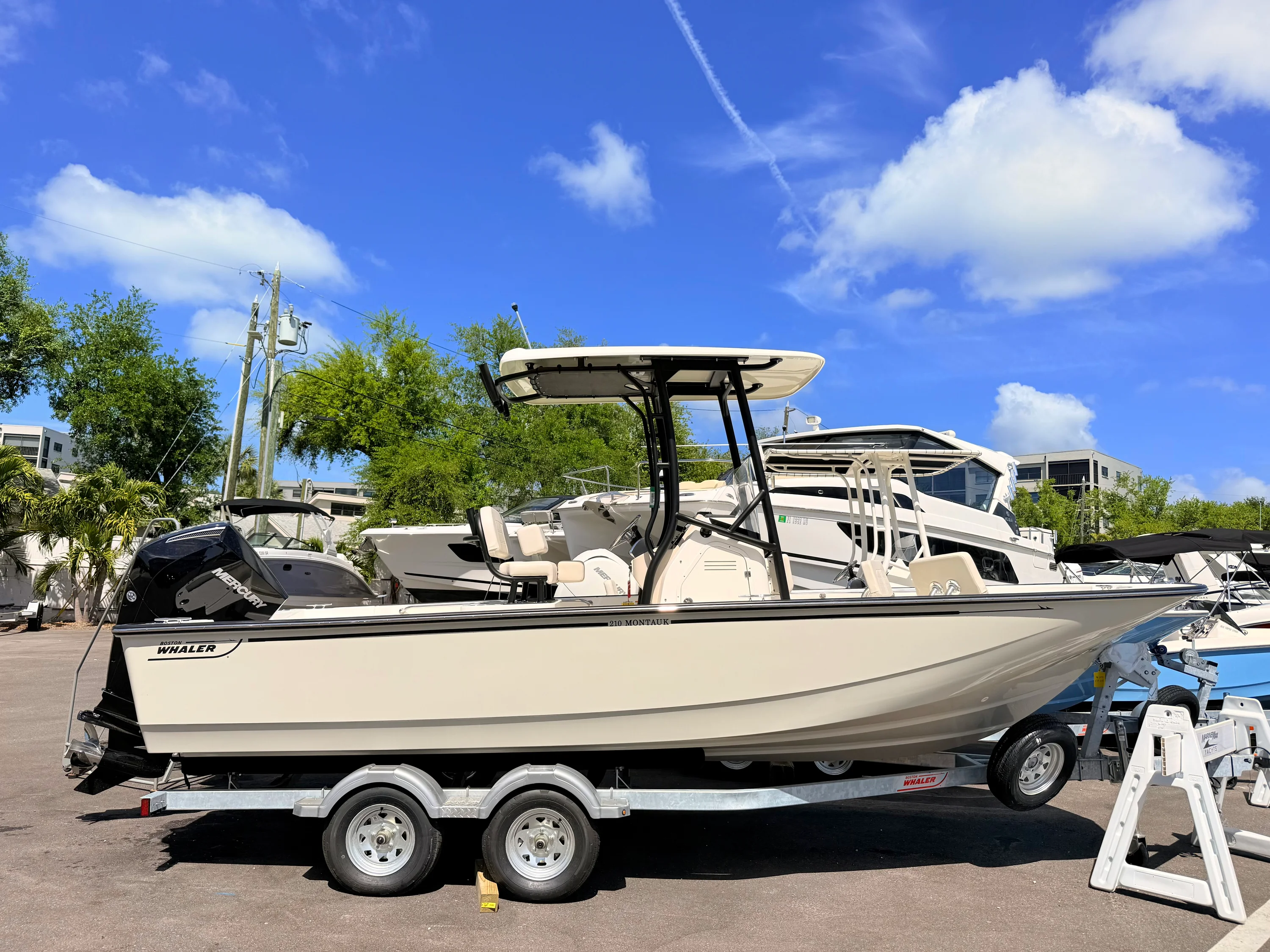 2026 Boston Whaler 210 Montauk Image Thumbnail #0