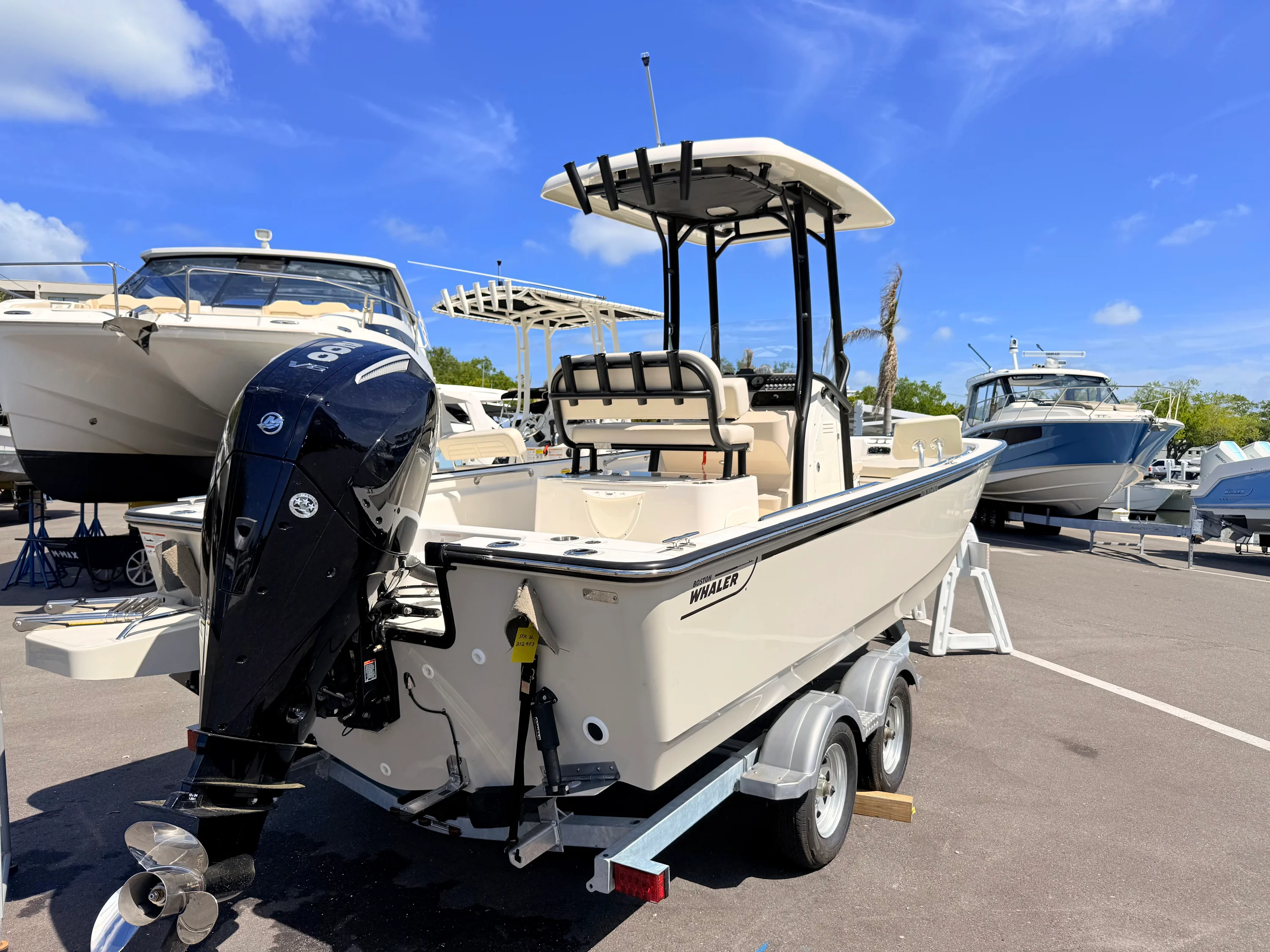 2026 Boston Whaler 210 Montauk Image Thumbnail #5