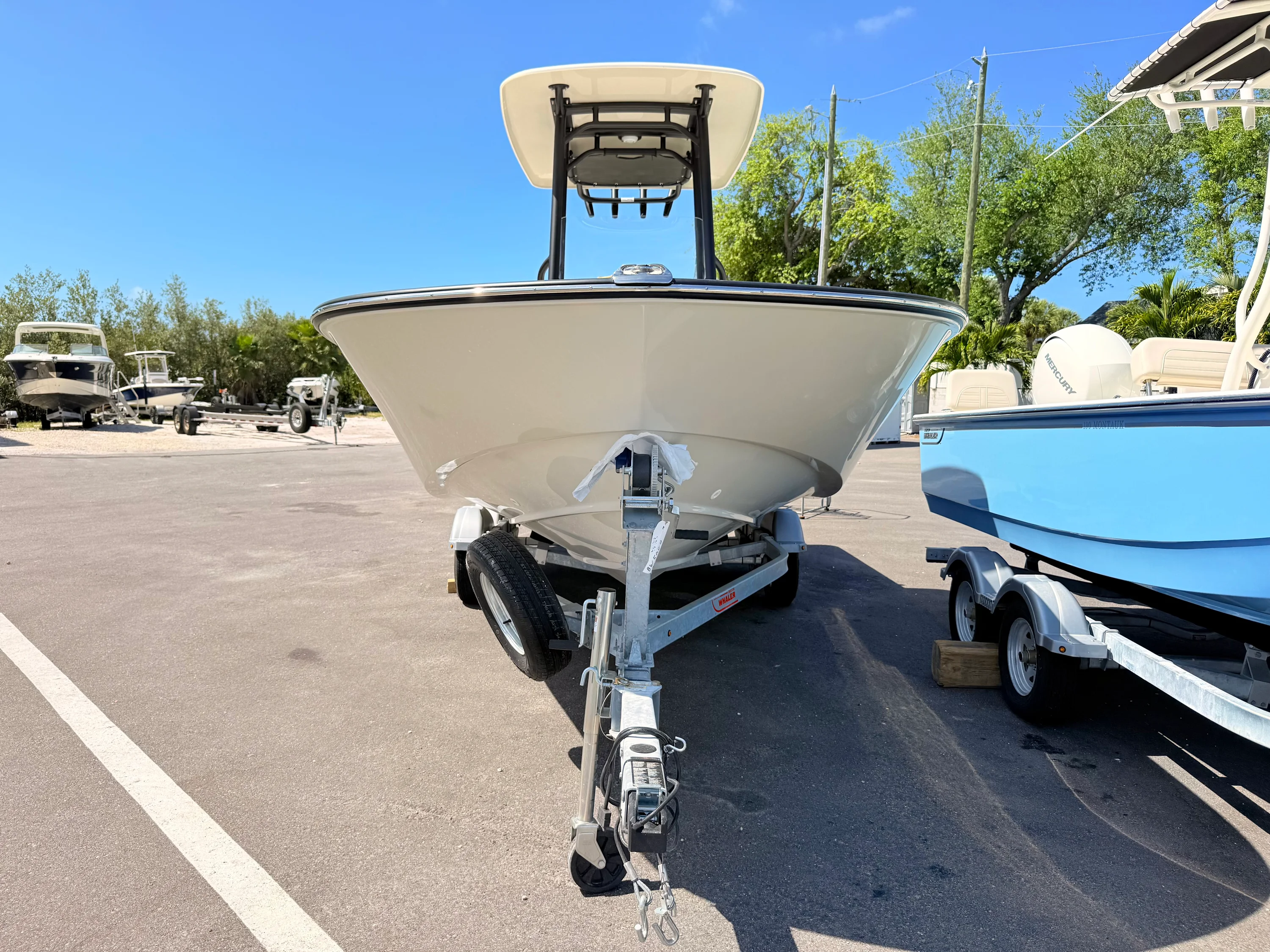 2026 Boston Whaler 210 Montauk Image Thumbnail #11