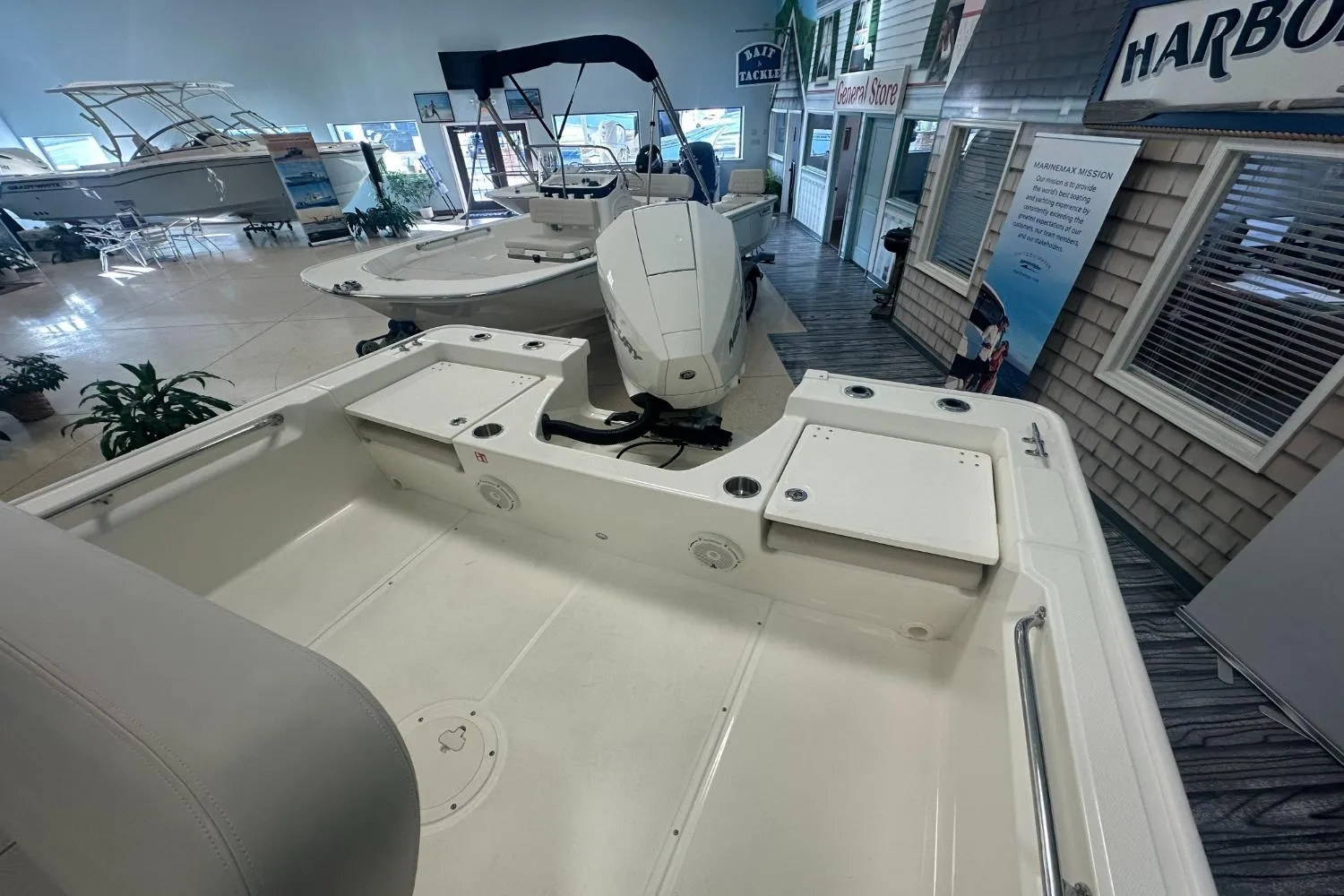 2026 Boston Whaler 210 Montauk Image Thumbnail #5